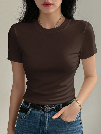 DAZY 1pc Women's Solid Color Crew Neck Fitted Short Sleeve T-Shirt