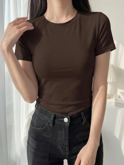 DAZY 1pc Women's Solid Color Crew Neck Fitted Short Sleeve T-Shirt