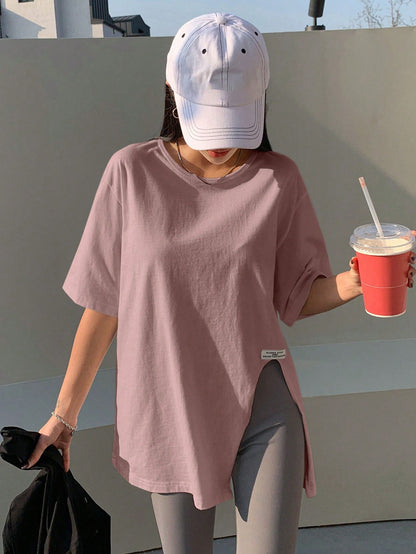 DAZY Letter Patched Detail Split Hem Drop Shoulder Tee