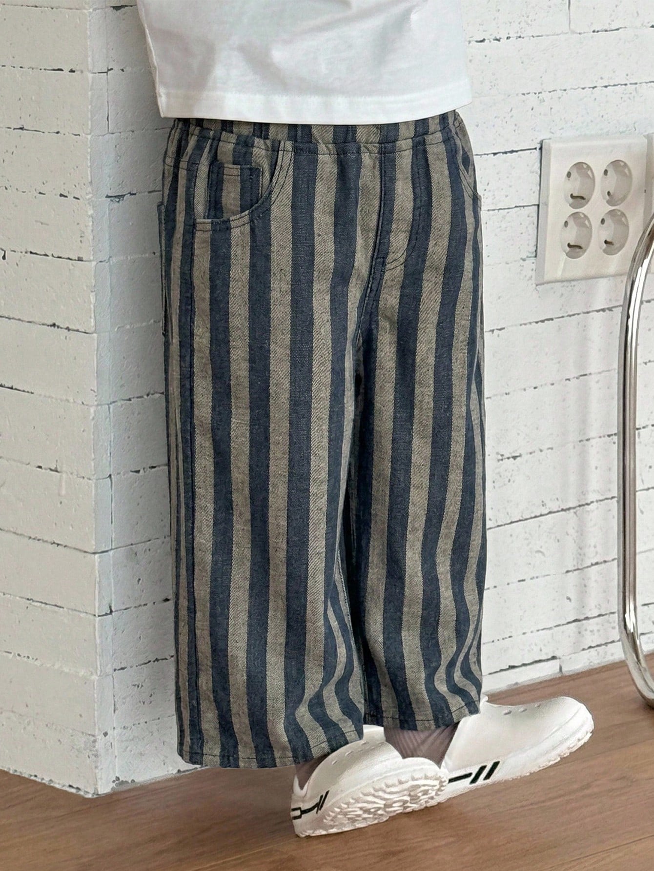 DAZY Straight Striped Loose Casual Cool Young Boys Pants