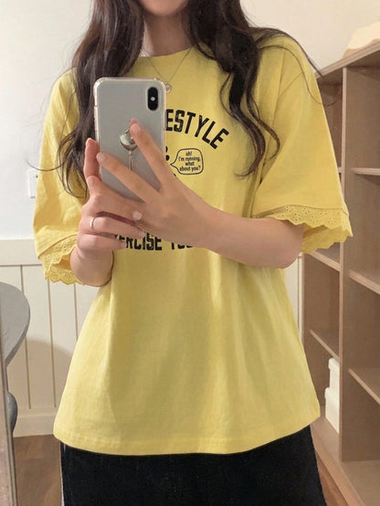 DAZY Women's Round Neck Graphic Print Lace Trim Short Sleeve T-Shirt, Spring/Summer Cute Top