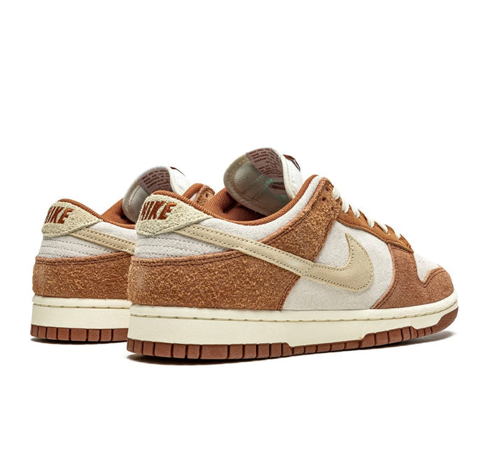 Nike Dunk Low "Medium Curry"