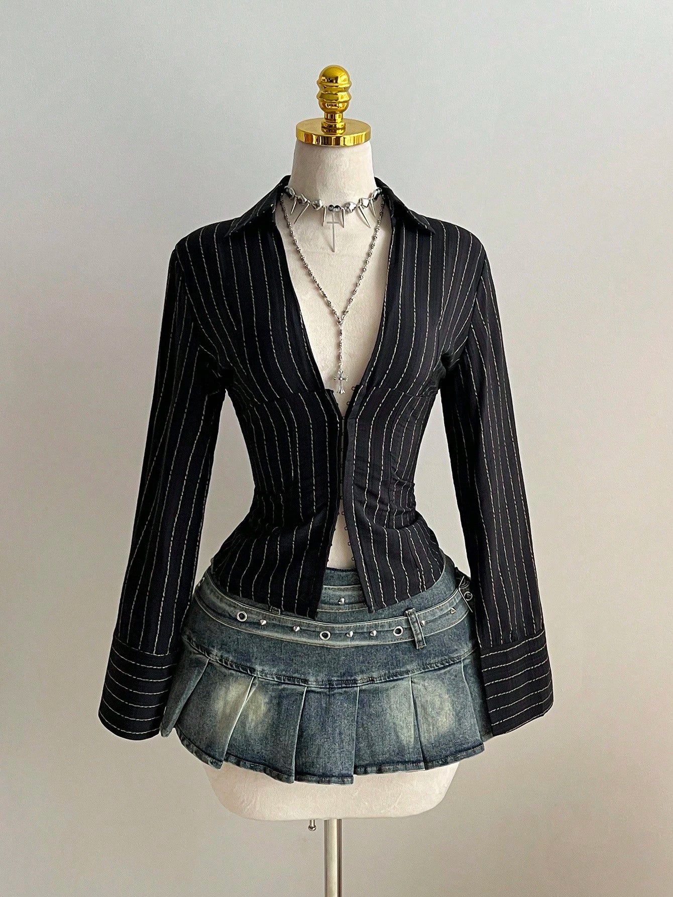 Elamini 1pc Black V-Neck Striped Collar Slim Fit Button-Up Long Sleeve Sexy Blouse For Commuting & Daily Wear, Winter