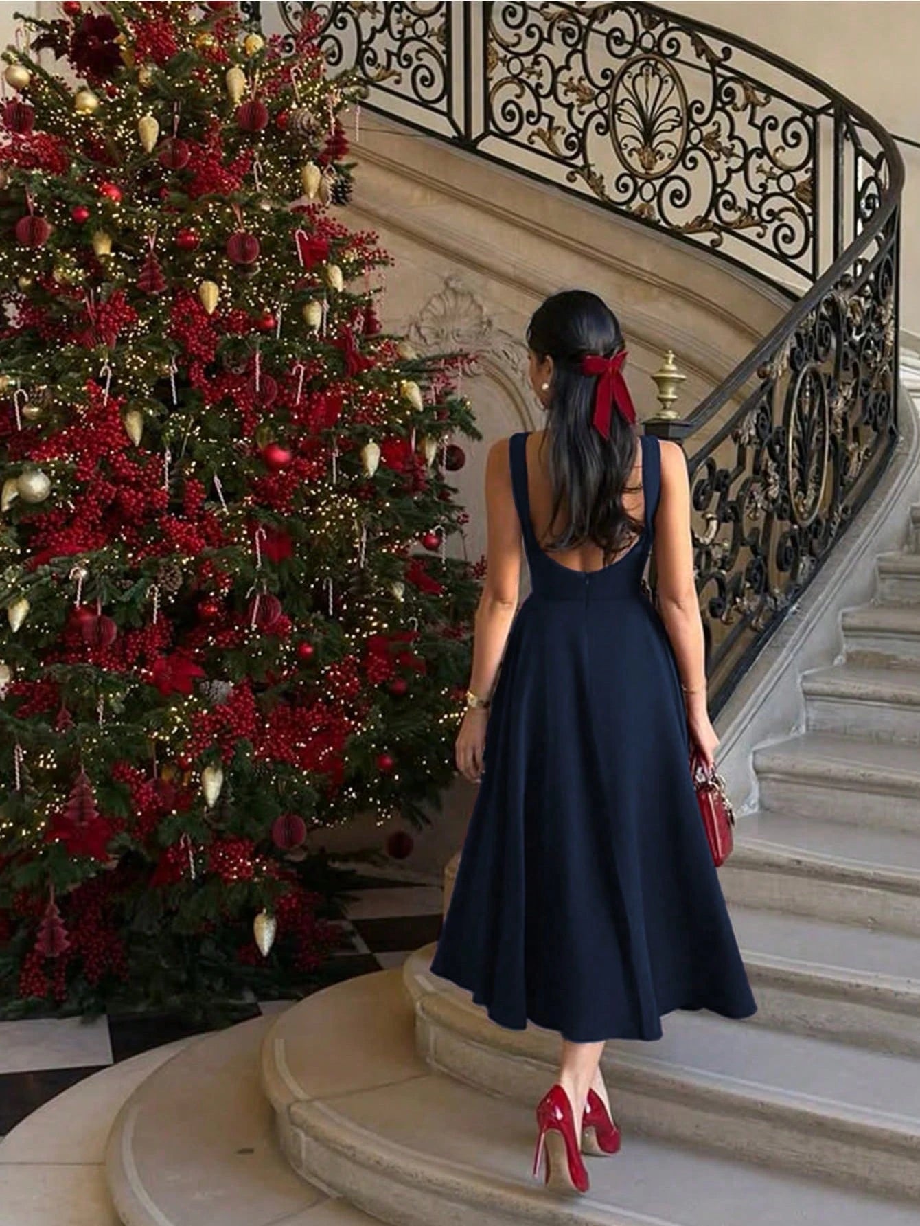 Elegant French Romantic Backless Hollow-Out Cinched Waist Sexy Charming Maxi Dress, Suitable For Christmas, Holiday Party, Date Summer