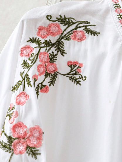 EMERY ROSE White Casual Plus Size Blouse Notched Neck Raglan Half Sleeve Woven Fabric Long Top With Floral Plant Embroidery For Women
