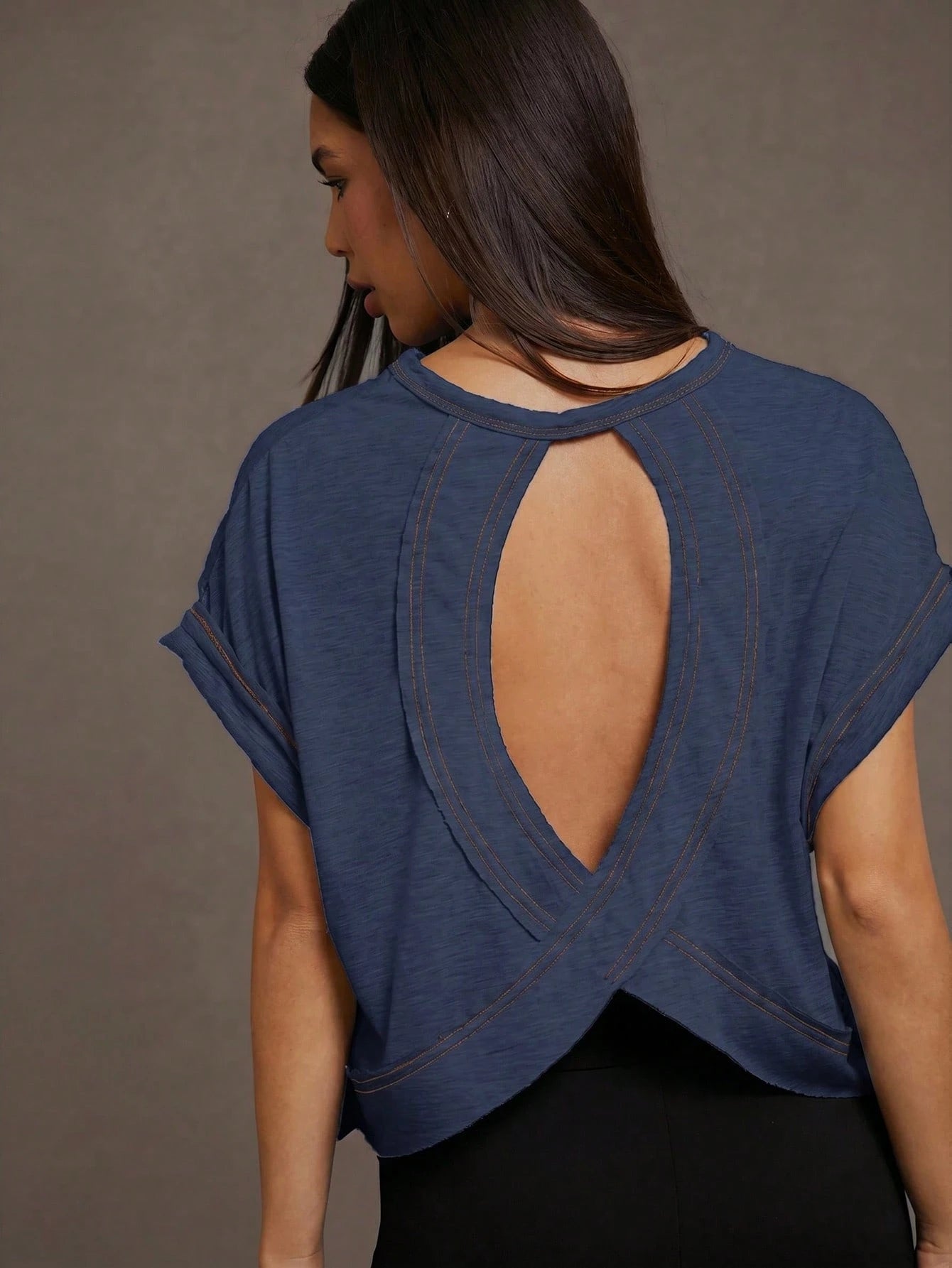 Essnce Plus Size Women's Navy Blue Sommar Casual Gym Backless Short-Sleeved T-Shirt,Loose Open Back Top, Concert Streetwear Y2k Fashion Summer Tops