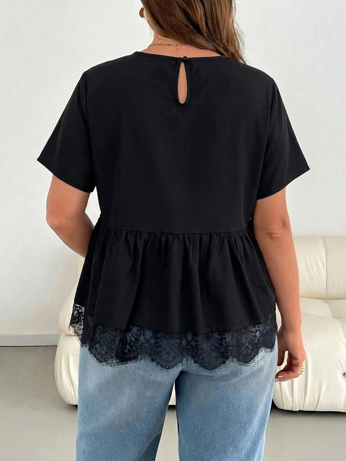 Essnce Plus Size Women's Spring/Summer Fashion Casual Elegant Loose Comfortable Daily Basic Slimming Black Lace Trim Hem Short Sleeve Babydoll Top Outing Top