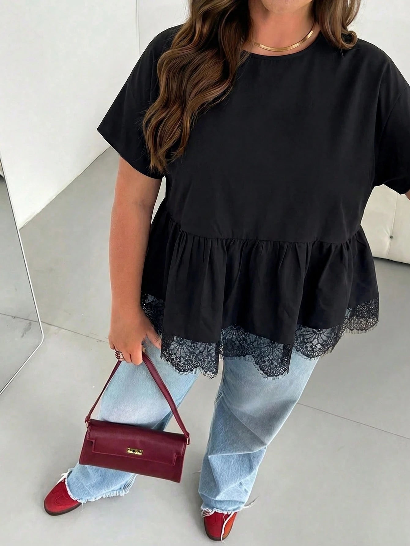 Essnce Plus Size Women's Spring/Summer Fashion Casual Elegant Loose Comfortable Daily Basic Slimming Black Lace Trim Hem Short Sleeve Babydoll Top Outing Top