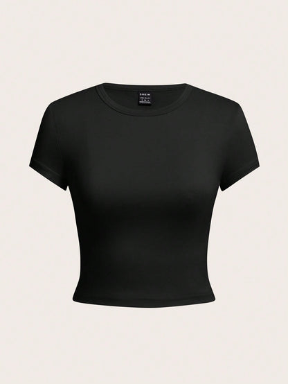 EZwear 4pcs Pack Round Neck Short Sleeve Fitted Women T-Shirts For Summer Suitable For Going Out