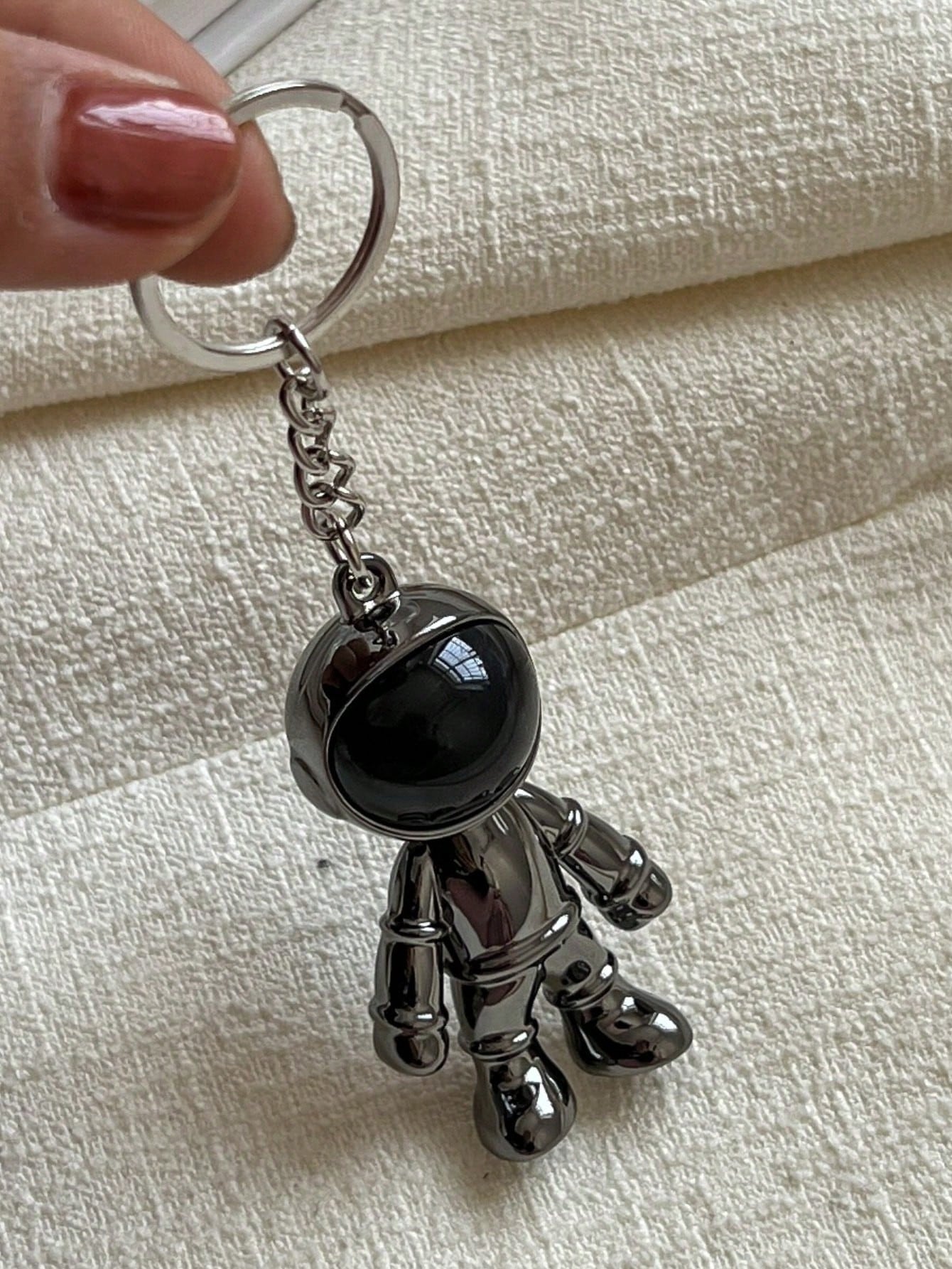 Fashion Astronaut 3D Space Robot Keychain Ring Pendant Creative Universe Bag Accessory Bag Charm Gift, Valentine's Day, Fashion, Suitable For Teenage Girls, Women, College Students, Teachers, White-Co
