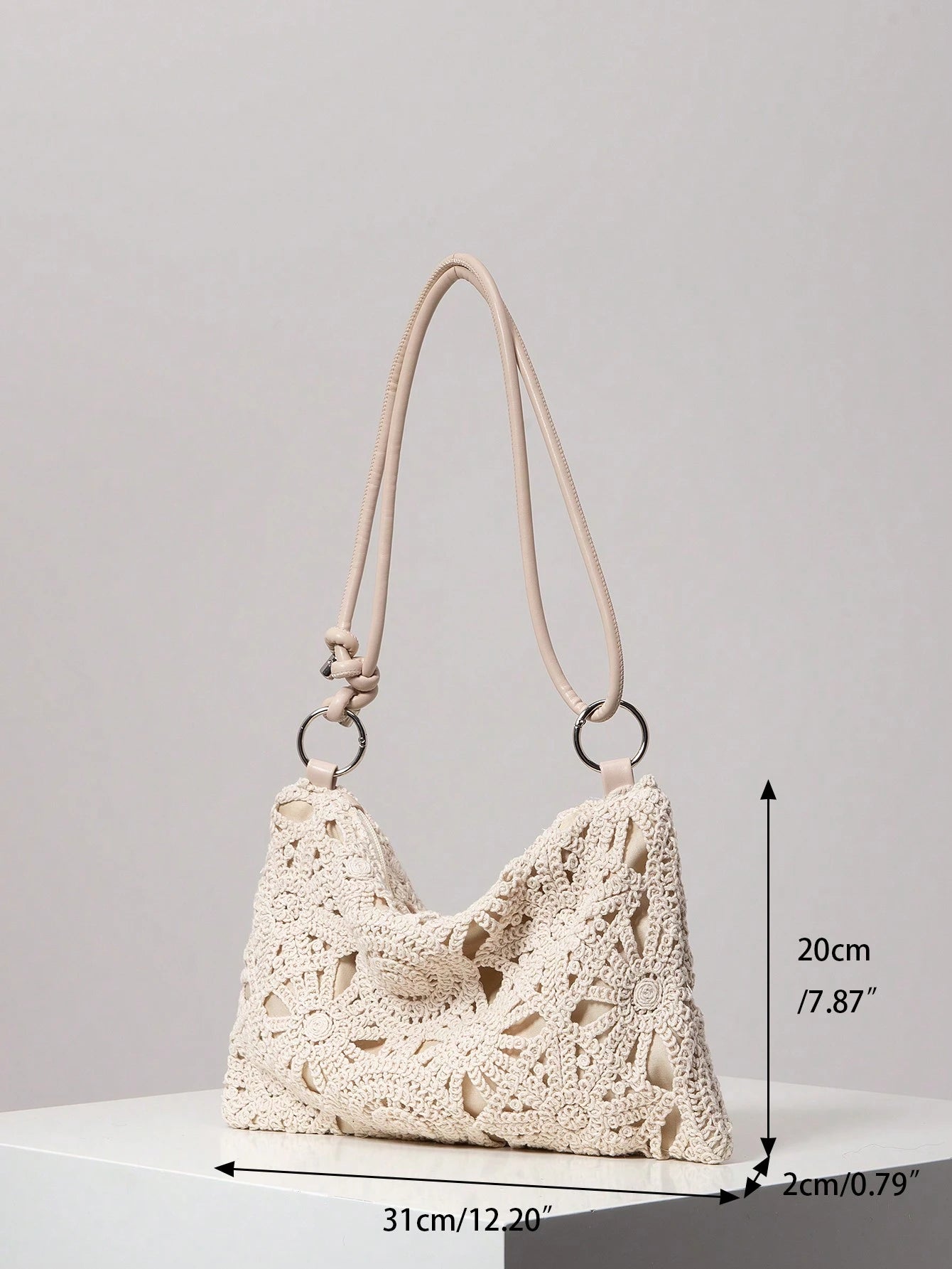 Floral Hollow Out Woven Bag, Bohemian Shoulder Bag, Straw Bag, Metal Round Clasp Underarm Bag, Beach Handbag (Pattern Random), Raffia
