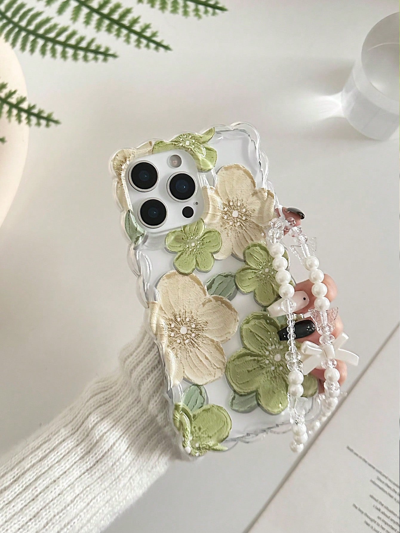 Floral Painted Braided Wave Edge Minimalist Elegant TPU Painted Shockproof Phone Case With Handmade Beaded Bracelet Accessory, Compatible With IPhone 17pro/17Air/17/17promax 16/11/16pro/16plus/16prom