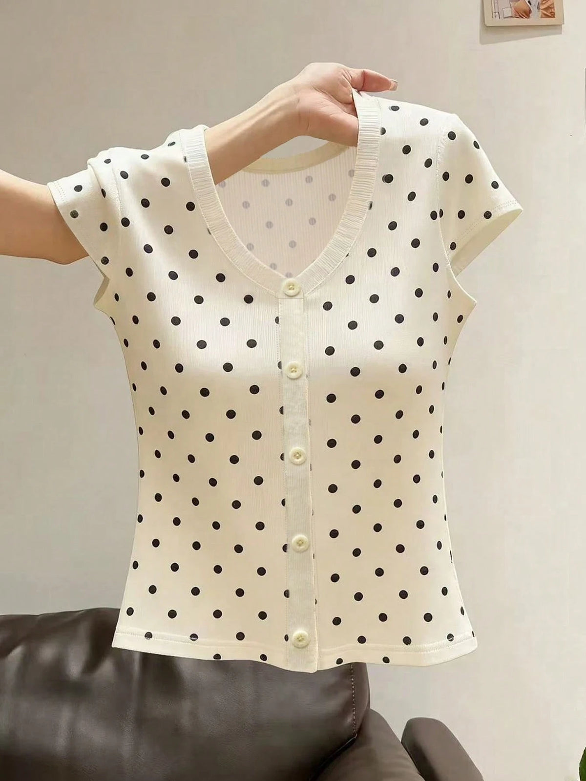 Franclia French-Style Women's T-Shirt,Black White Polka Dot,Summer,Vintage,Tea Party V-Neck Slim Fit Top With Decorative Buttons,Ribbed Trim Festival Outfits