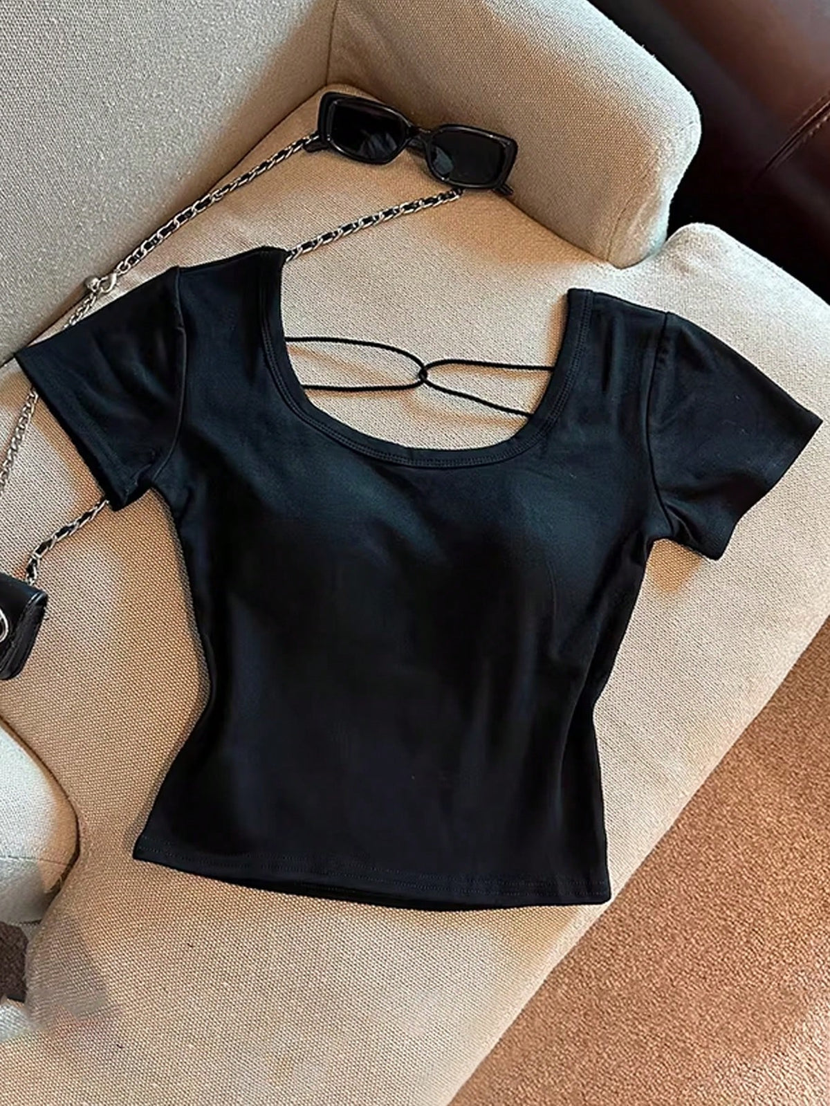 Franclia Hollow Out Back Padded Short Sleeve T-Shirt