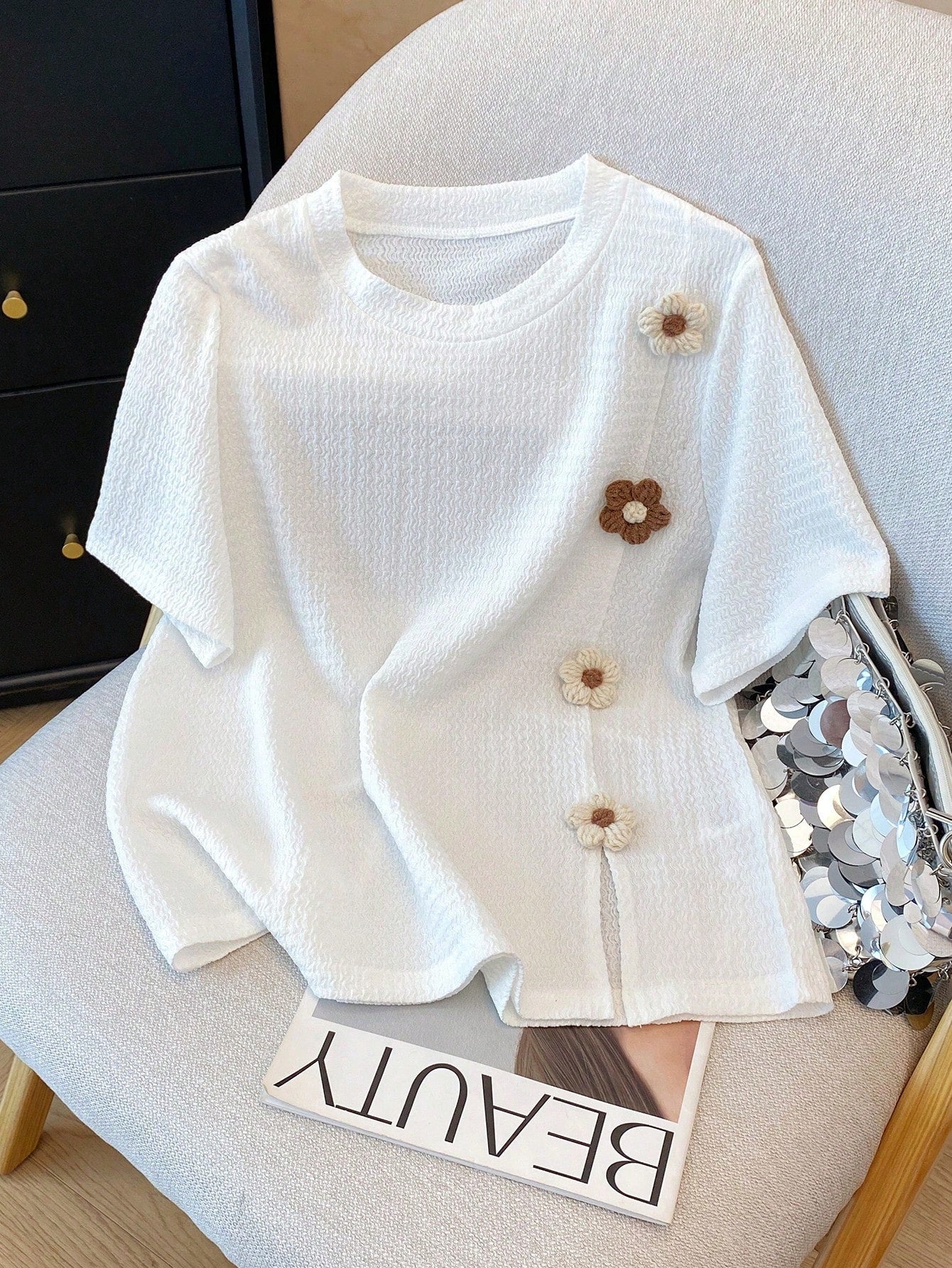 Franclia Stylish Round Neck Short Sleeve T-Shirt, 3D Floral Graphic Tee Creamy Yellow Clothes For University