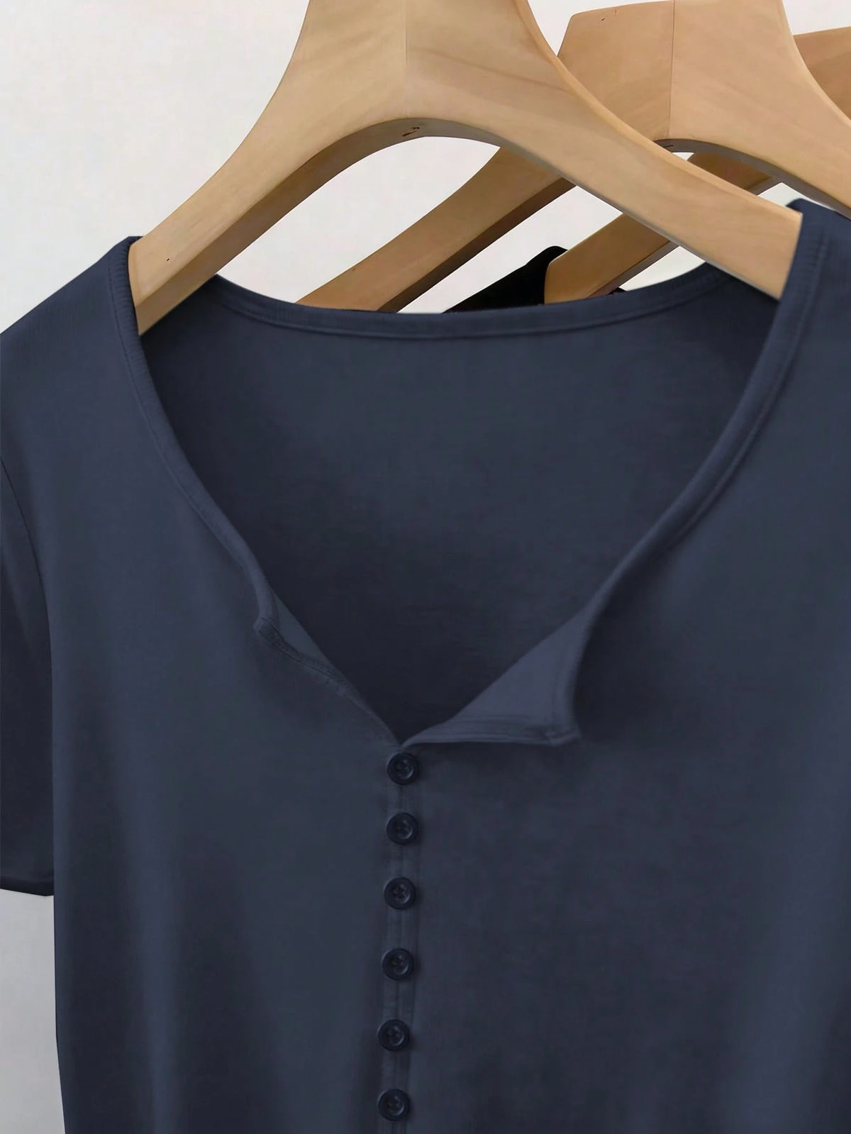 Franclia Women's Casual Retro Minimalist Mori Girl Commuter Button Short Sleeve T-Shirt