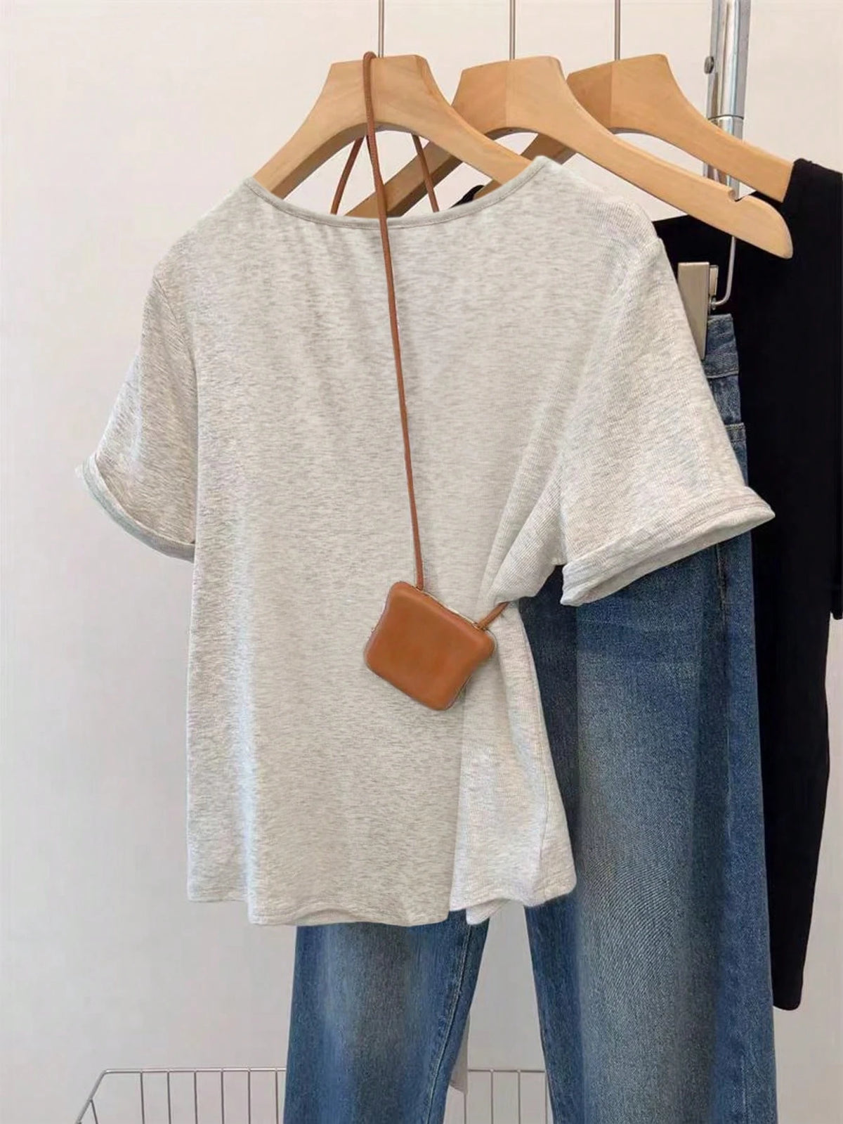 Franclia Women's Casual Retro Minimalist Mori Girl Commuter Button Short Sleeve T-Shirt