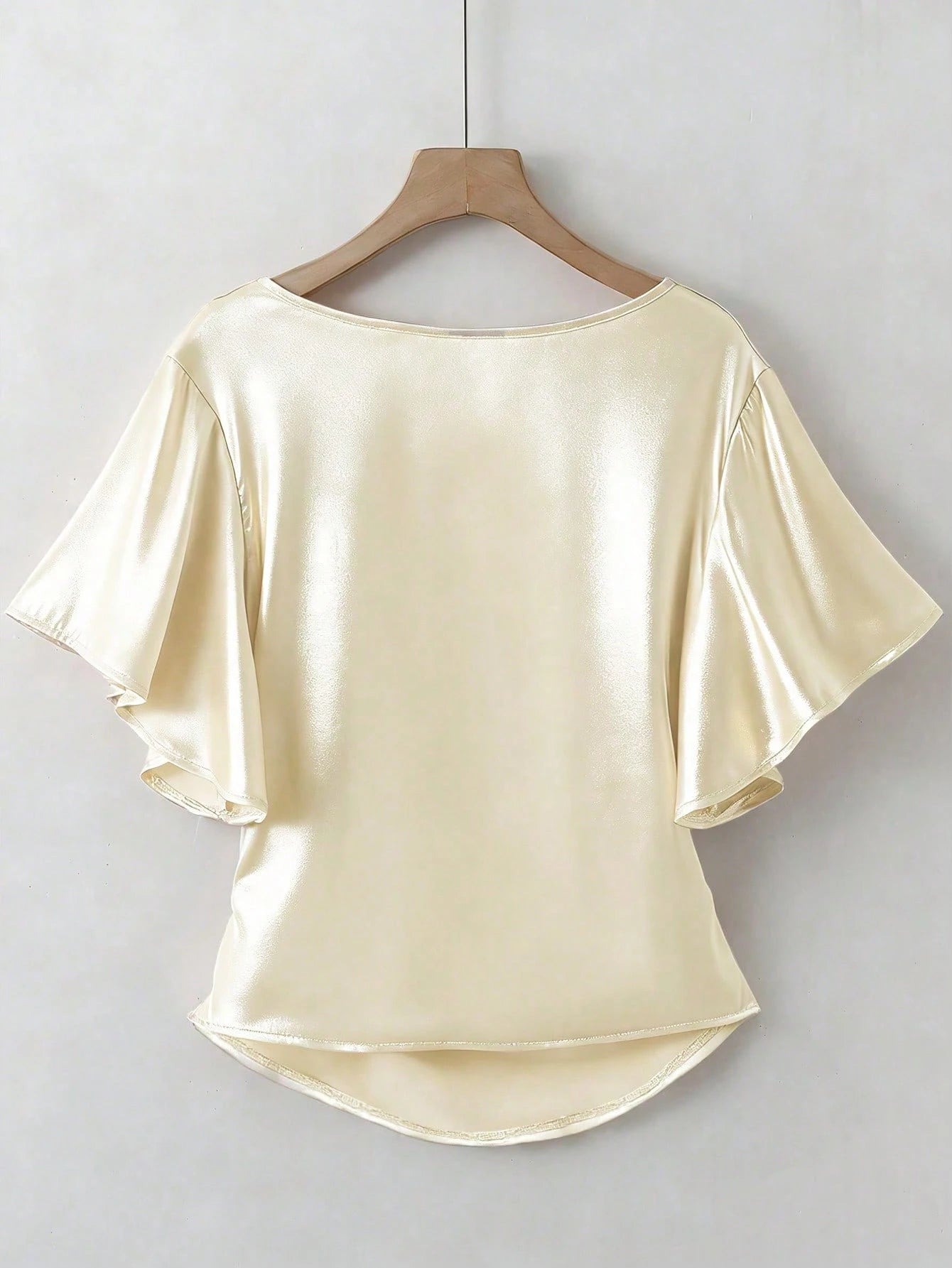 Franclia Women's Elegant White Gold Satin Blouses,Summer Office V-Neck Glossy Short-Sleeved Ruffle Sleeves Pearl Luxury Tops For Party,Vacation