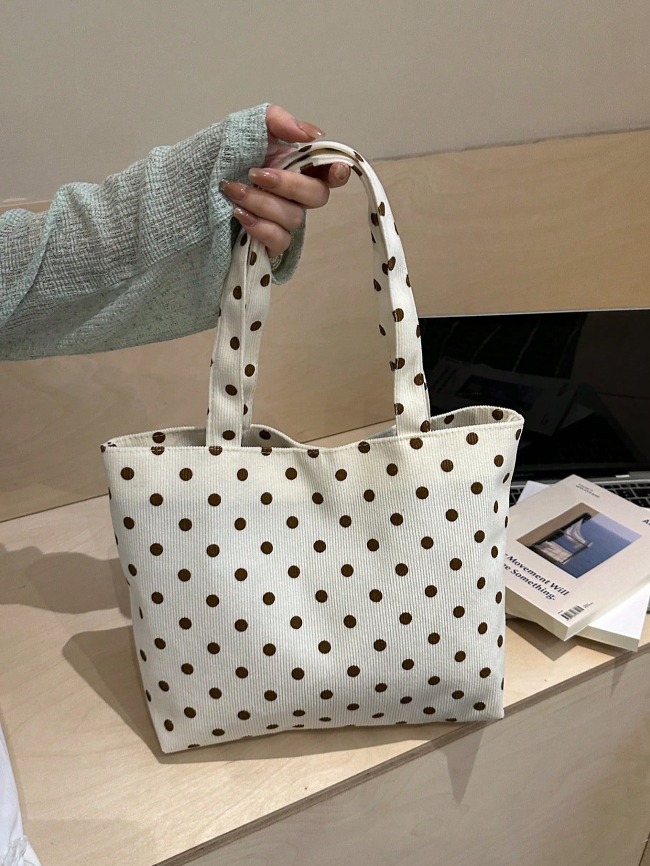 FRIFUL Spring/Summer New Polka Dot Tote Bag, Large Capacity Cute Girl Shoulder Cloth Bag, Handbag, Portable Mini Style, Corduroy Material, Polka Dot Print Decoration