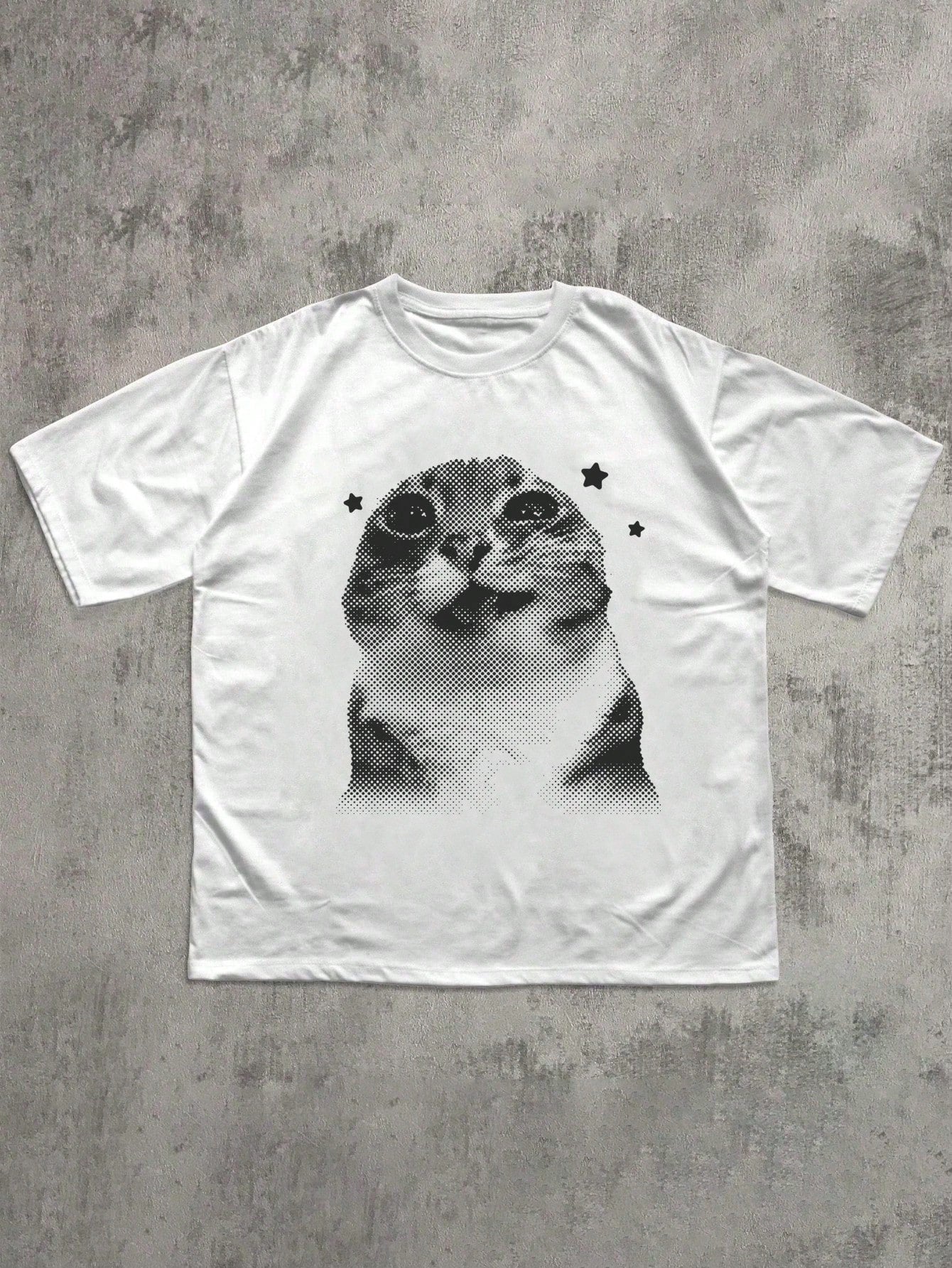 Fun Y2K Retro Cat T-Shirt, Quirky Cat T-Shirt, Vintage T-Shirt, Cute Round Neck Plus Size Women's T-Shirt. Casual Summer White
