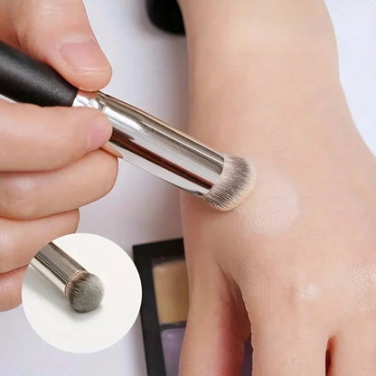 Glossy Handle Makeup Brush With Soft And Dense Bristles For Men And Women, Suitable For Concealer, Blending, Setting Powder, Liquid, Cream, And Polishing Cosmetics. It Can Be Used For Contouring The N