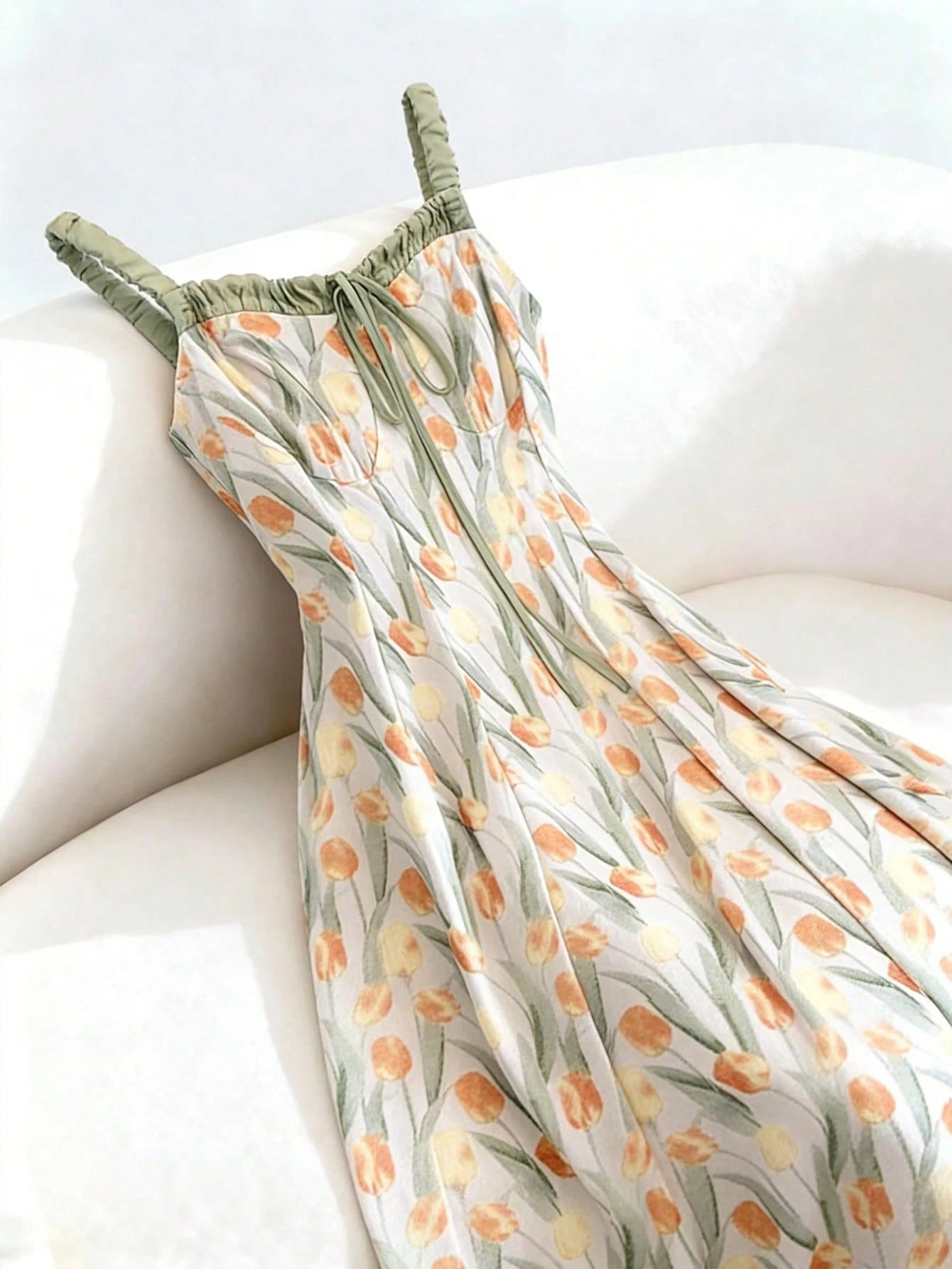 GlowEve Tulip Print Dress, Artistic Floral Sleeveless Summer Vacation Dress