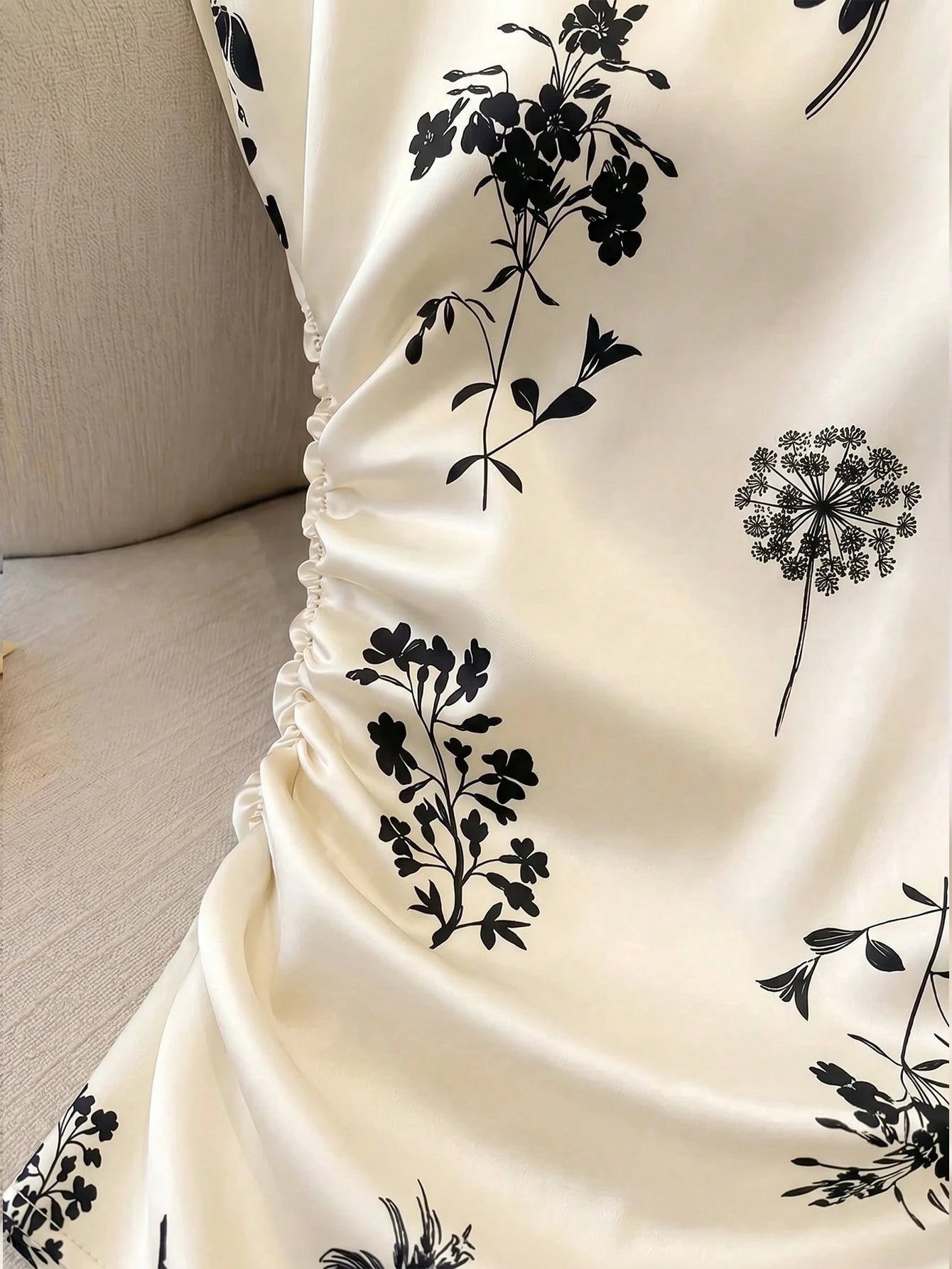 GlowEve Women's Spring/Summer Satin Floral Print Waist Shaping Shirt, Suitable For Daily Commute