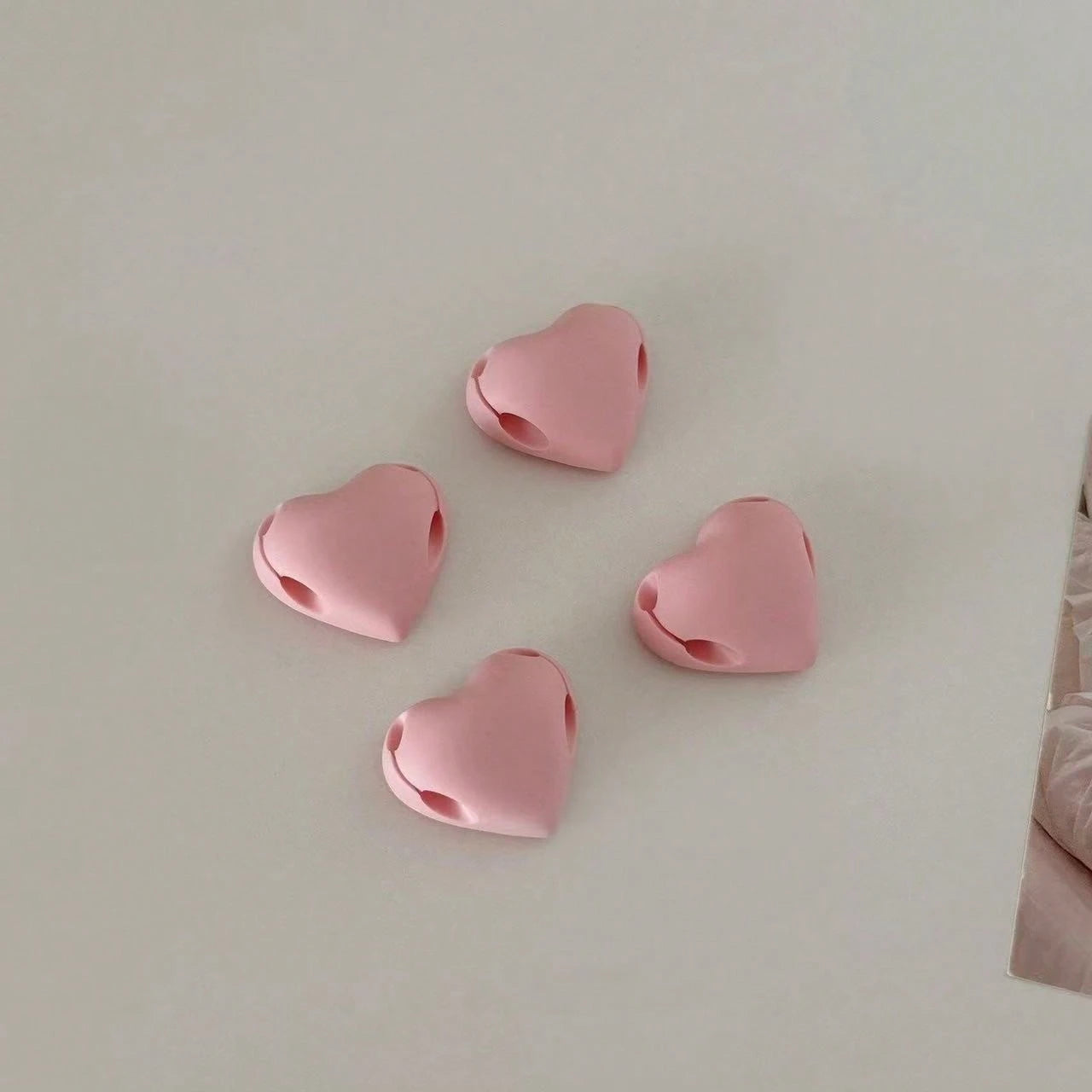Heart-Shaped Data Cable Organizer, Dual Slot Desktop Adhesive Cable Management Holder, Self-Adhesive Heart Design Cable Storage Rack, Gift For Friends