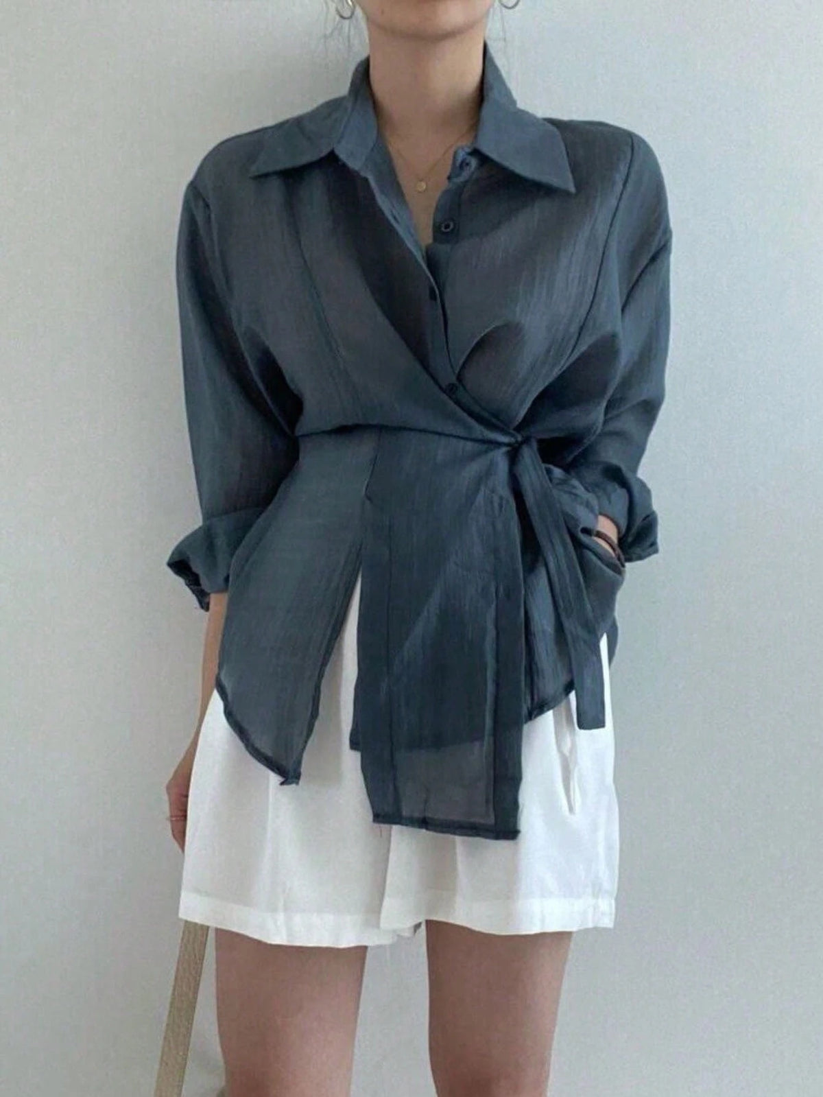 Ladies' Casual And Fashionable Simple Solid Color Shoulder Loose Wrapped Knotted Shirt For Spring And Autumn Styles,Lightweight, Slightly Translucent