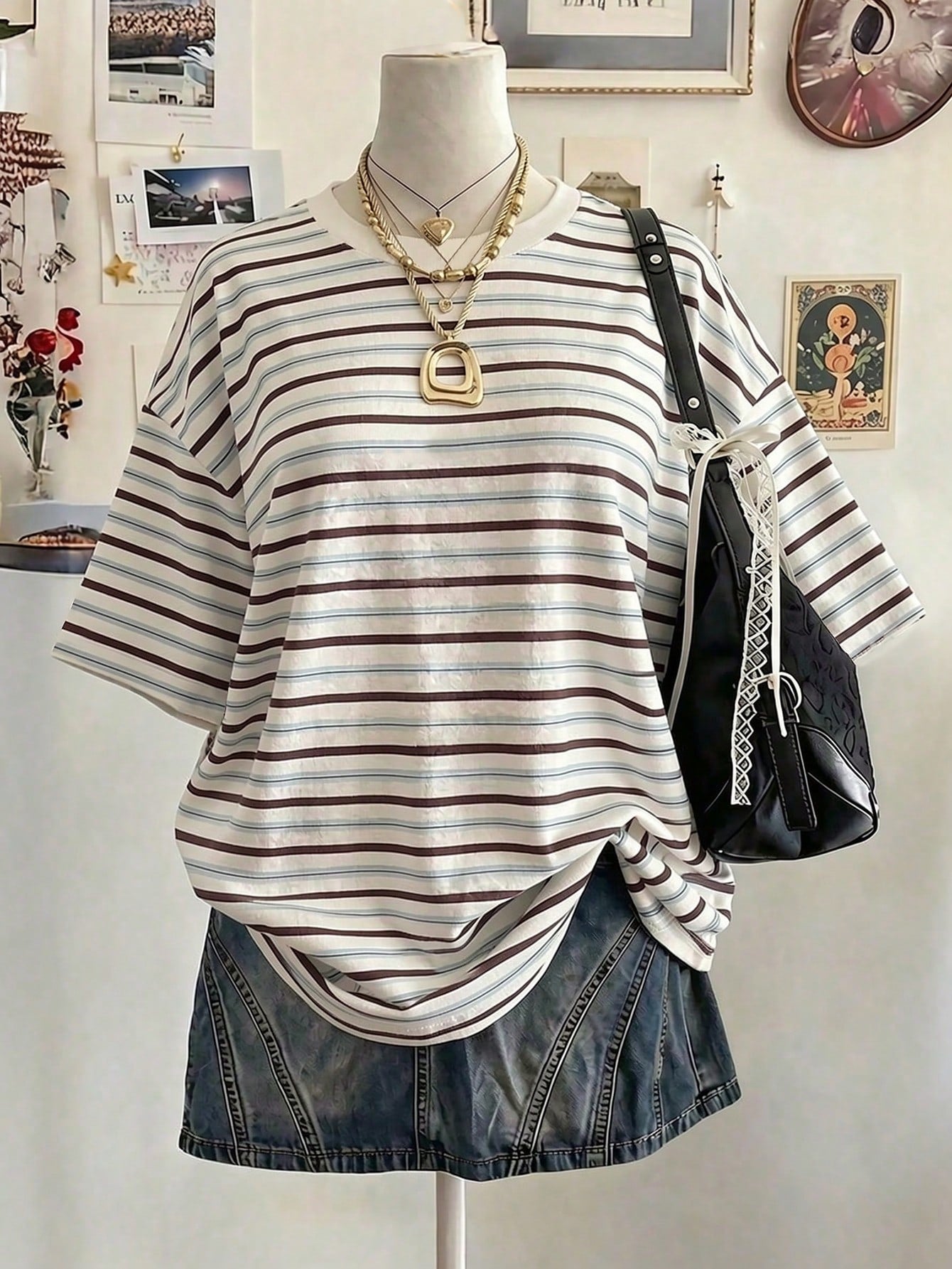 Lalippa Striped Digital Print Fashion Minimalist Women's Plus Size Long Round Neck Drop Shoulder T-Shirt, Friend's Gift