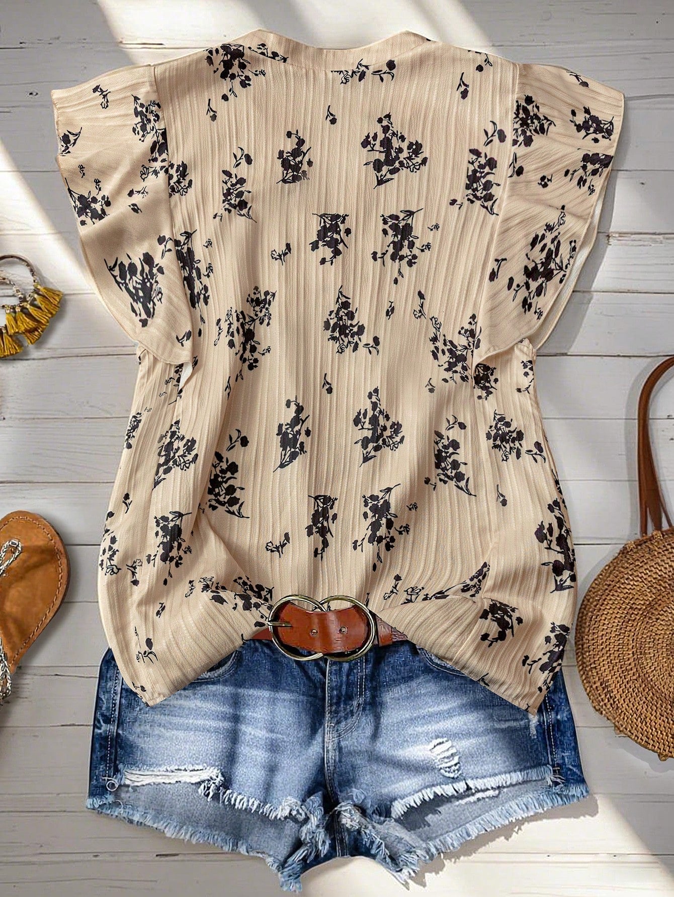 Linhara Plus Size Women Casual Vacation Floral Print Ruffle Trim Shirt