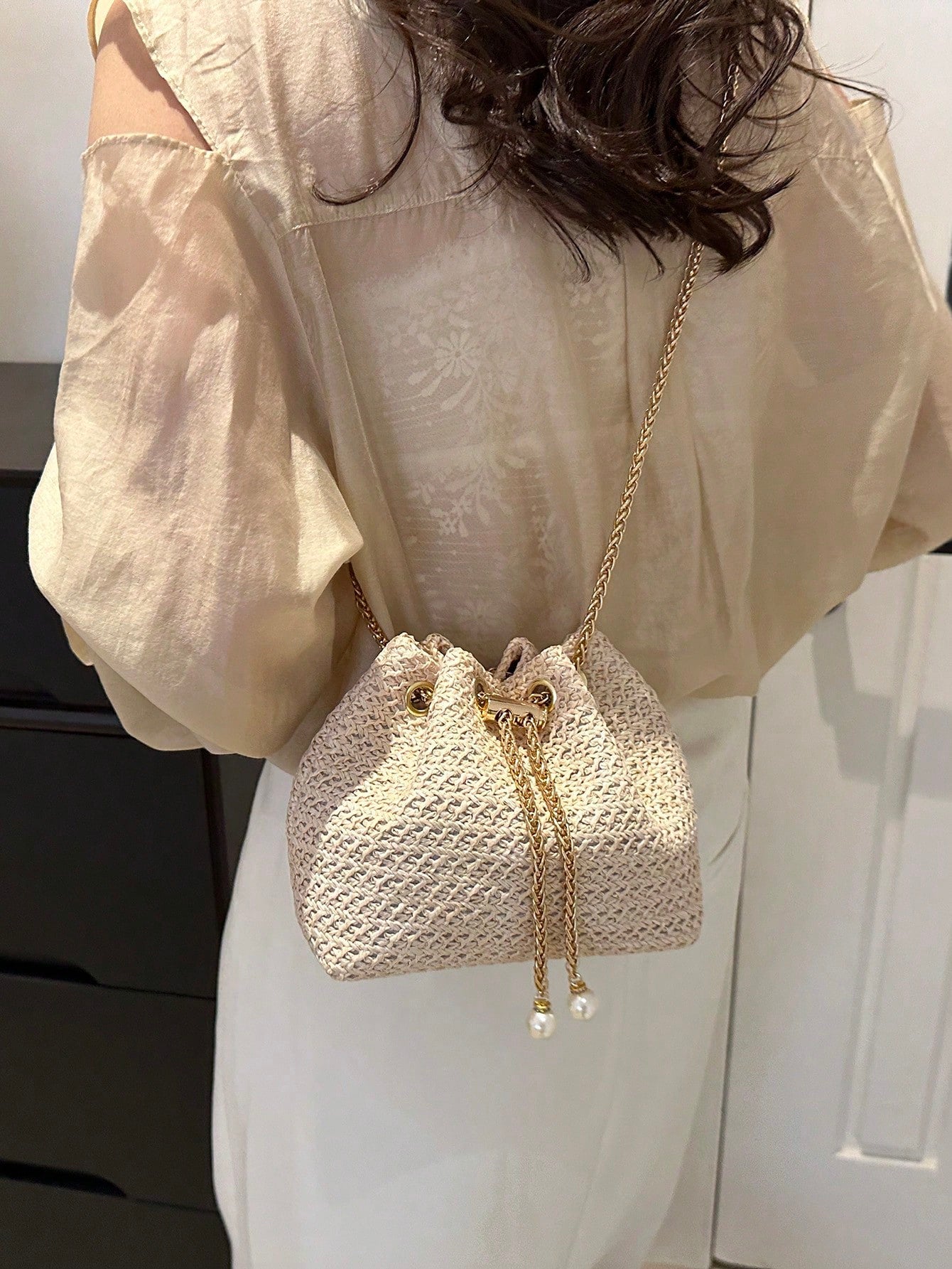 Livesso Fashion Solid Color Hollow Out Woven Chain Drawstring Mini Crossbody Bucket Bag, Small Bags