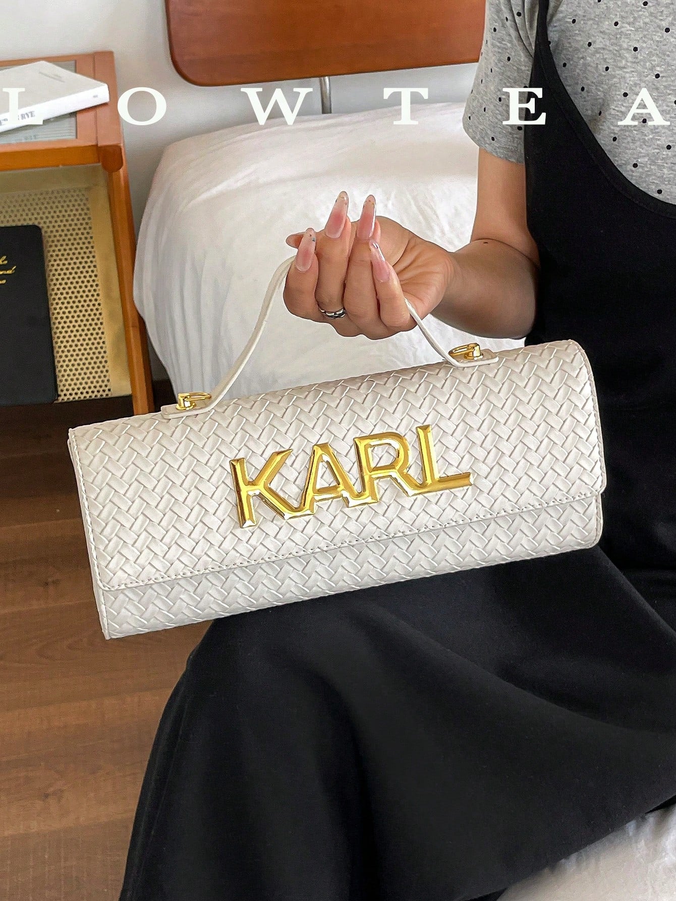 Low Tea 1pc Contrast Color PU Fabric Handbag, Women's Fashion Square Bag, Baguette Bag With All-Over Texture And Letter Hardware Decoration, Top Single Handle Design, Flap Closure, Shoulder Strap For