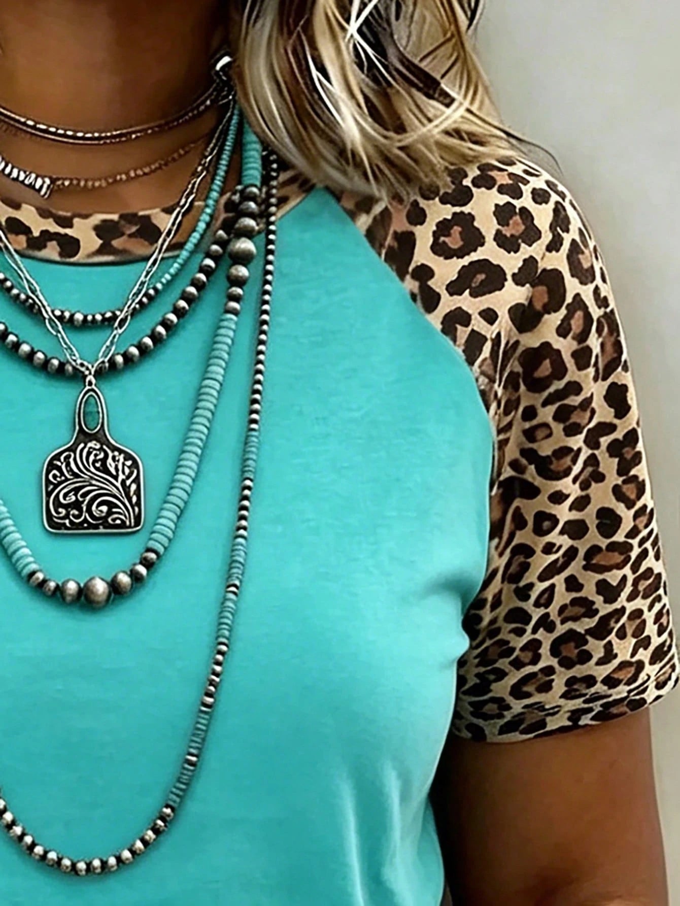 LUNE Leopard Print Digital Pattern Women's Raglan Sleeve Round Neck Short Sleeve T-Shirt, Gift For Friends