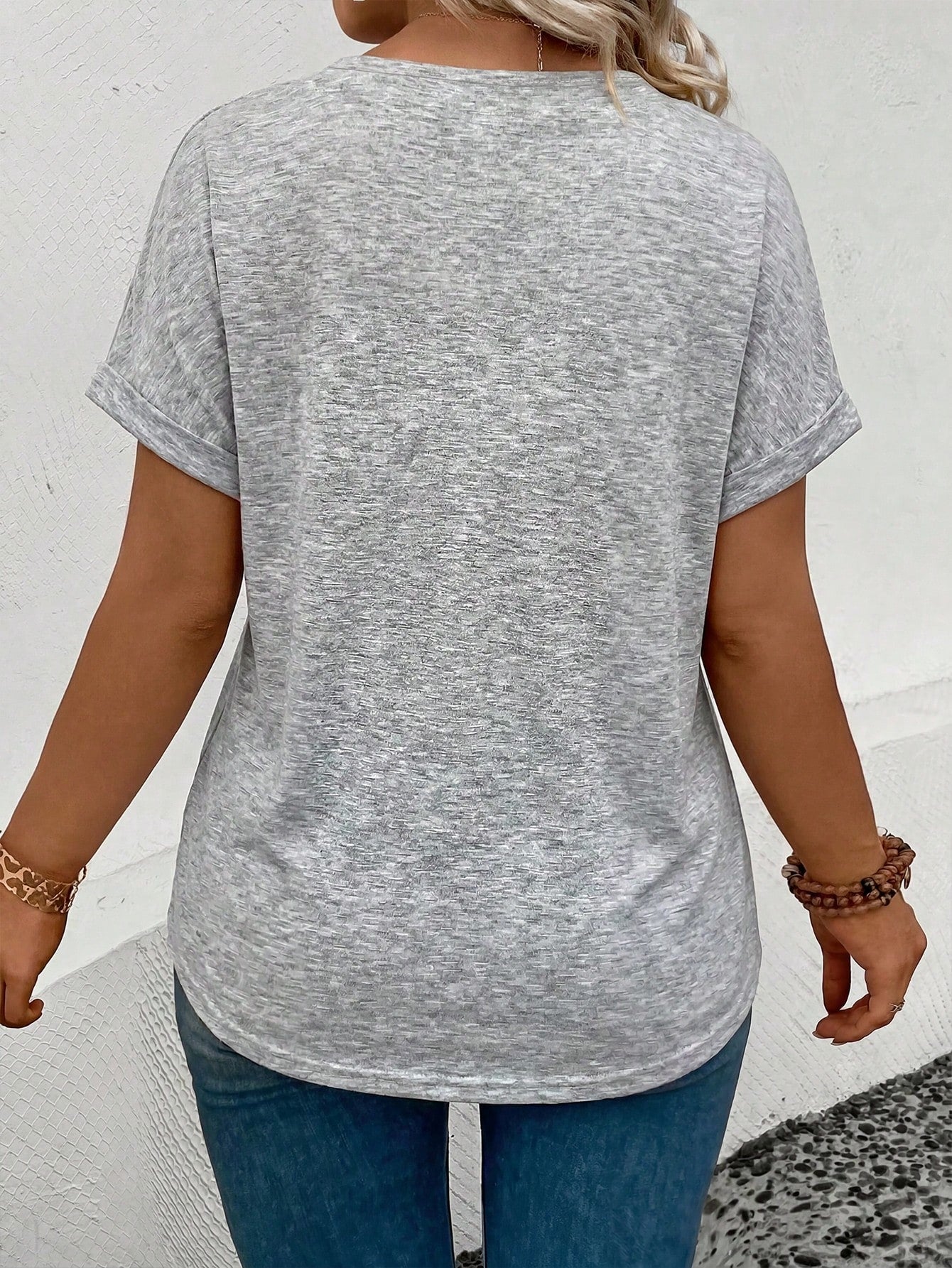 LUNE Plus Size Women's V-Neck Short Sleeve Casual Versatile T-Shirt