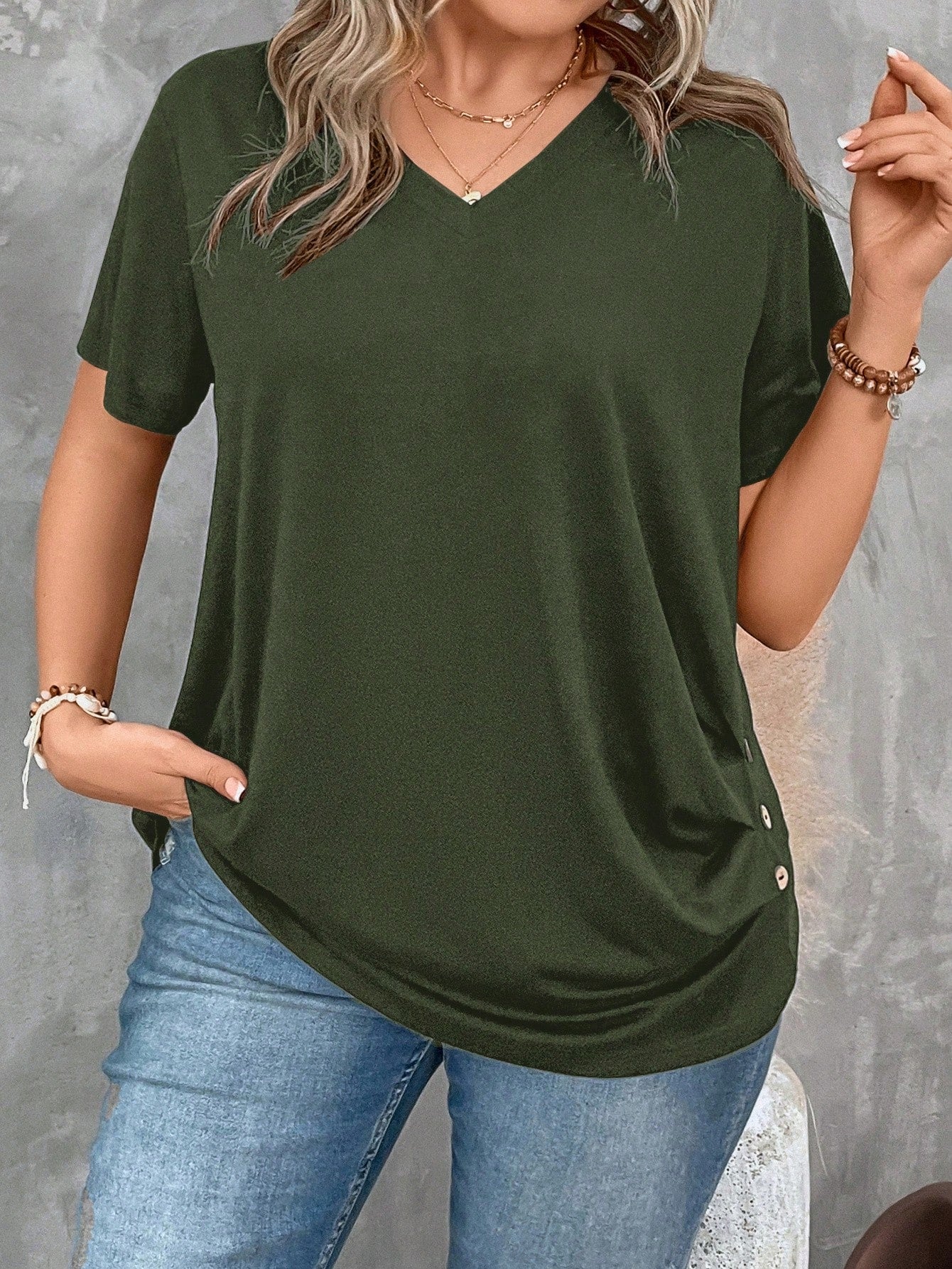 LUNE Plus Size Women's V Neck Short Sleeve Pleated T-Shirt Solid Button Detail Tee Button Detail Ruched Tee Tops