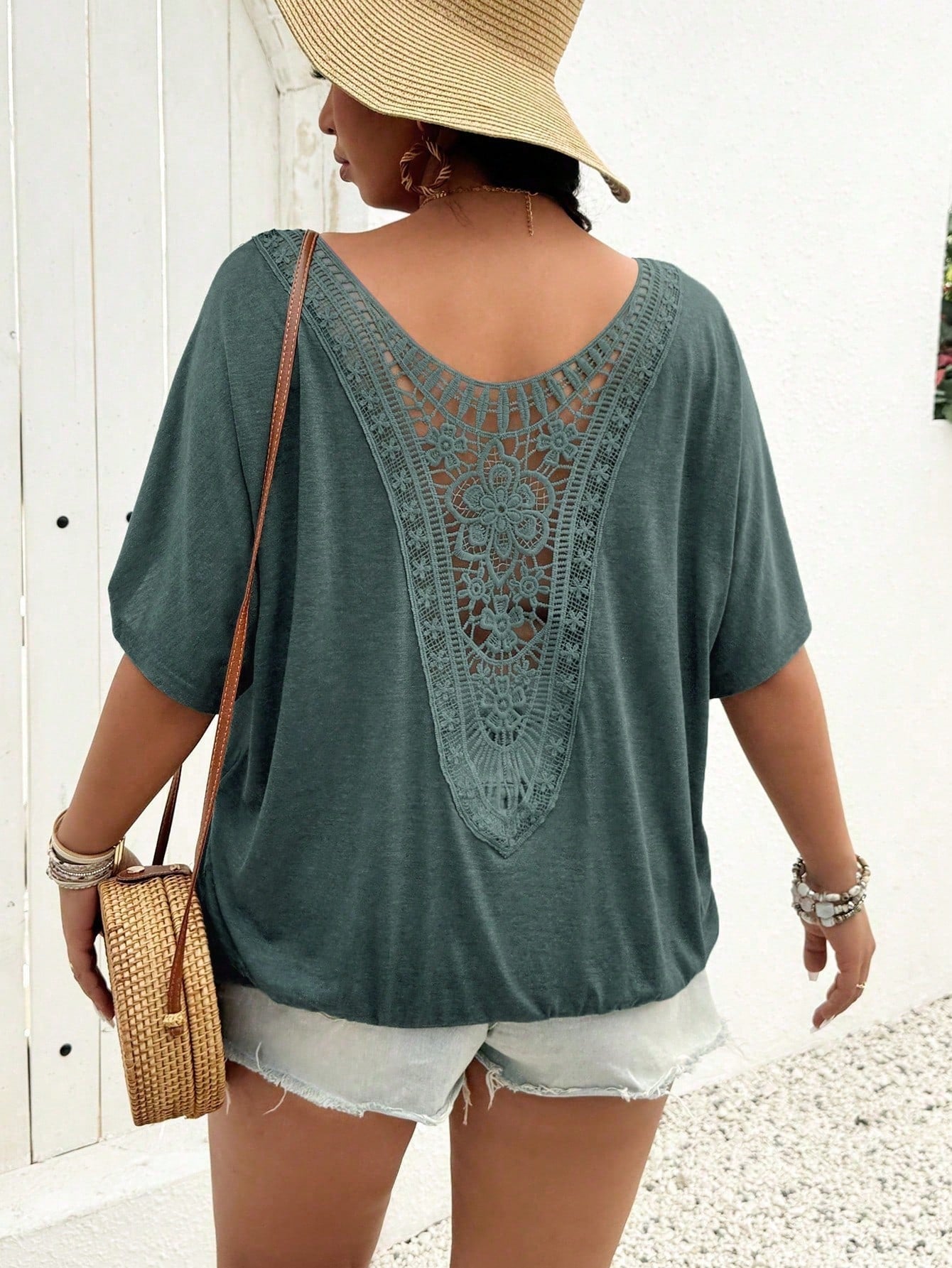 LUNE Scoop Neck Pleated Lace Casual T-Shirt