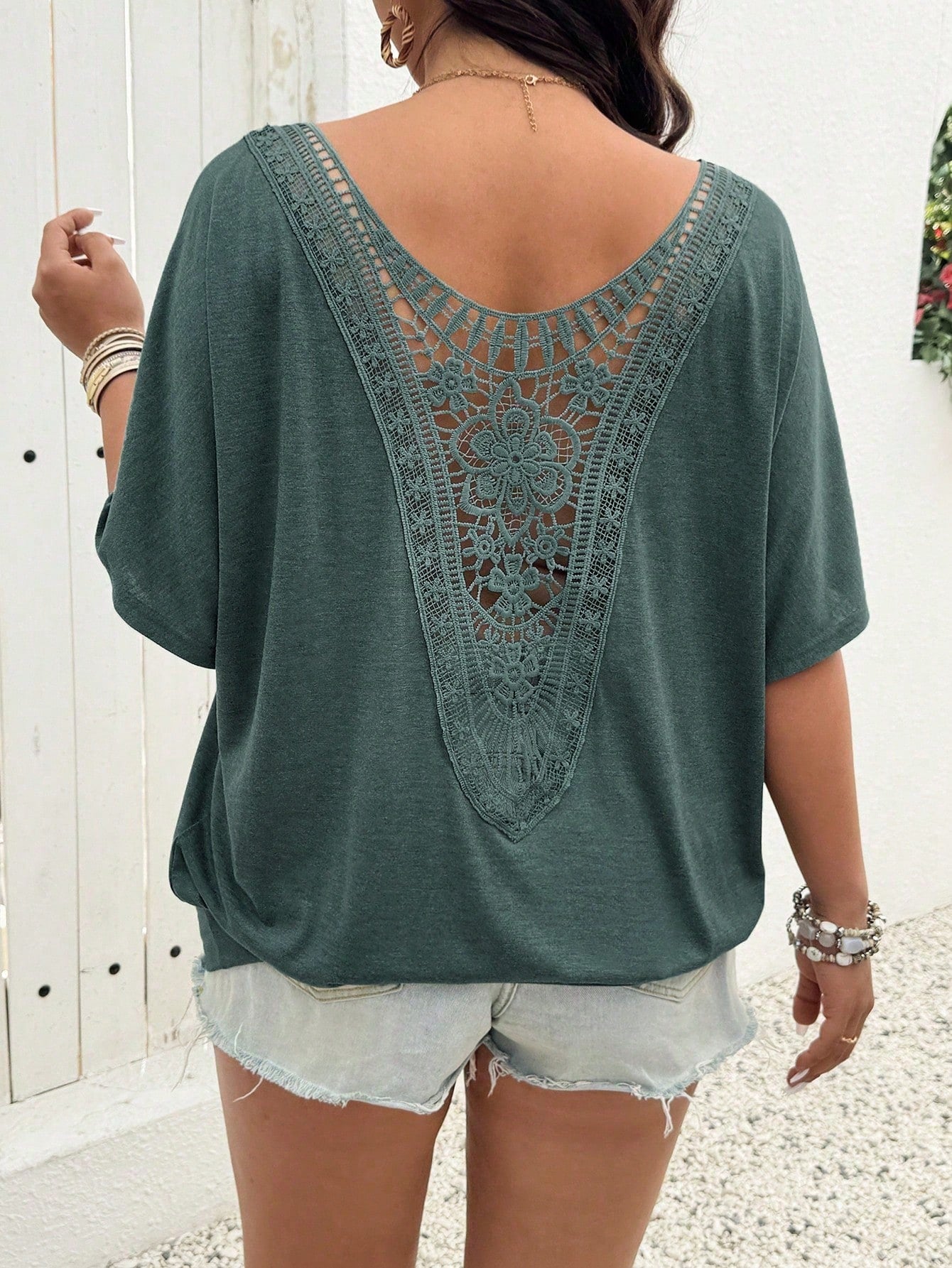 LUNE Scoop Neck Pleated Lace Casual T-Shirt