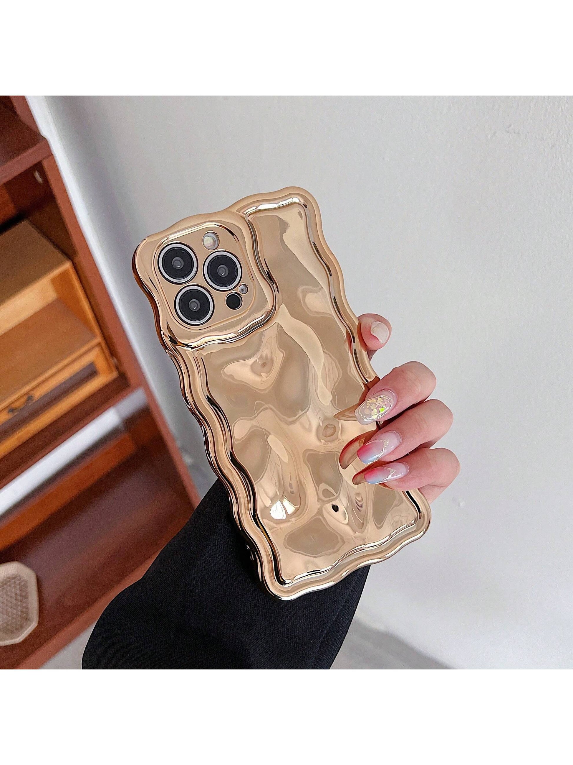 Luxury Asymmetric Wavy Texture Premium Electroplated Floral Meteorite Textured Gold Phone Case Compatible With IPhone 17/17 Pro Max/17/17 Air/17 Pro/16/16 Pro/16 Pro Max/16 Plus/16e Spring Gift
