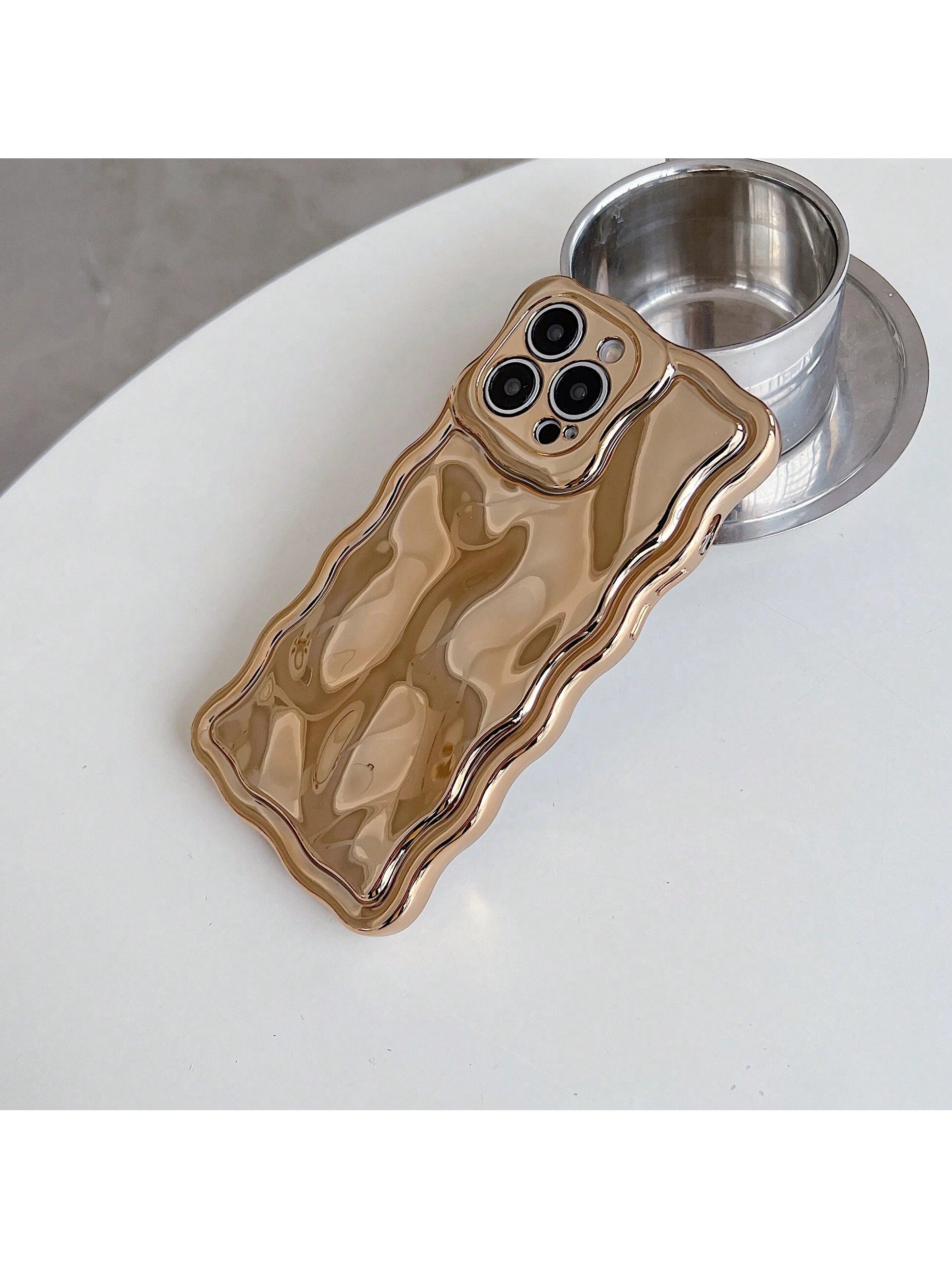 Luxury Asymmetric Wavy Texture Premium Electroplated Floral Meteorite Textured Gold Phone Case Compatible With IPhone 17/17 Pro Max/17/17 Air/17 Pro/16/16 Pro/16 Pro Max/16 Plus/16e Spring Gift