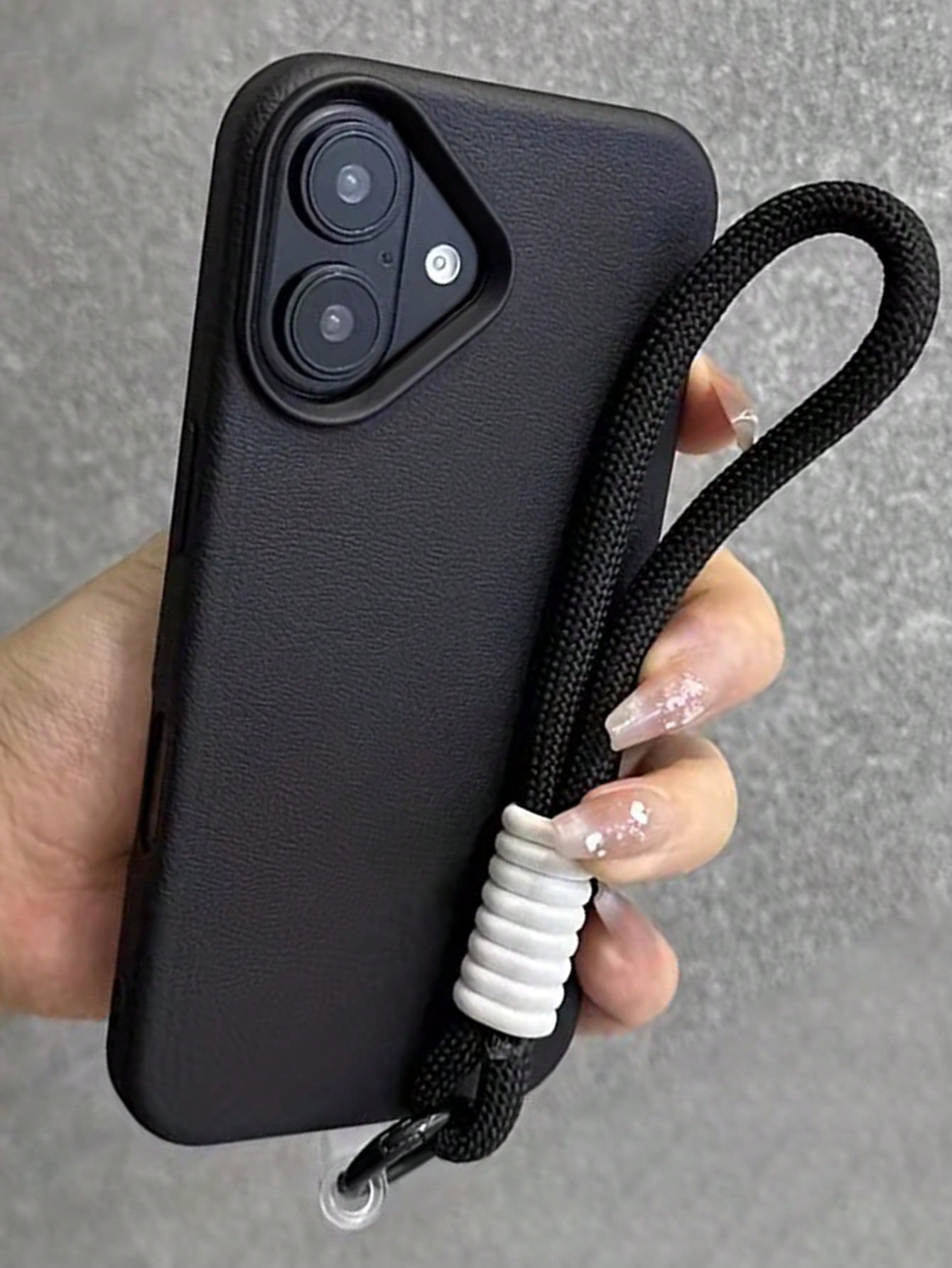Luxury Solid Color Faux Leather Phone Case Compatible With IPhone 17 Pro Max 17 Pro 17 16 Pro Max 16 Pro 16 15 Pro Max 15 Pro 14 Pro Max 14 Pro 13 Pro Max Full Coverage Protective Back Cover Bring A S