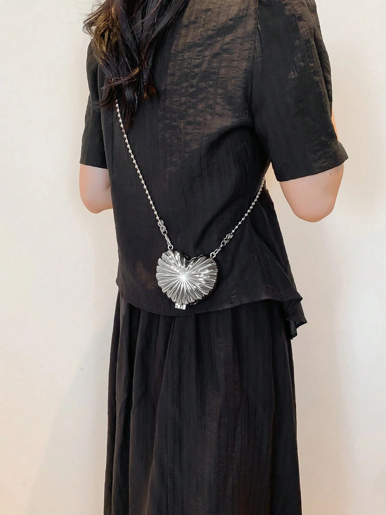 Metal Material Heart-Shaped Mini Evening Bag Women's Personalized Fashion Chain Lipstick Bag Suitable For Valentine's Day, Party, Date Use Shoulder Crossbody Bag Coin Purse