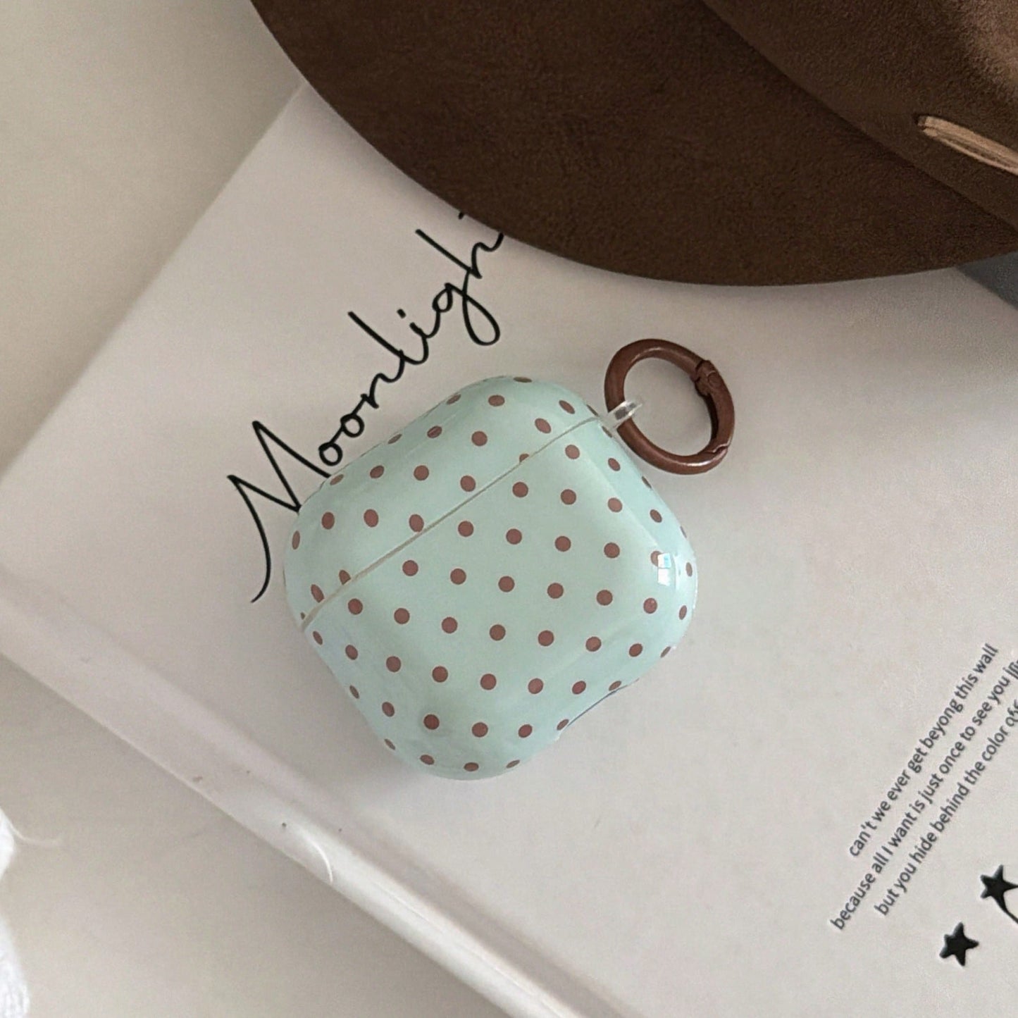 Minimalist Korean/European/American Mint Green With Brown Polka Dot Earphone Case With Hanging Ring, Compatible With Apple AirPodsPro3 Case/AirPodsPro2 Case/AirPodsPro Case/AirPods4 Case/AirPods3 Case