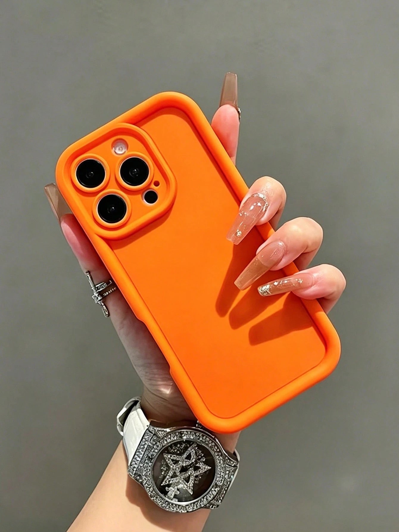 Minimalist Thick Shock-Absorbing Orange Phone Case, Compatible With IPhone 17/17Pro/17promax/16 Pro Max/16/16 Pro/16 Plus/16E/15/15 Plus/15 Pro/15 Pro Max/11/12/13/14 Pro Max/XS/XR/11 Pro/11 Pro Max/1