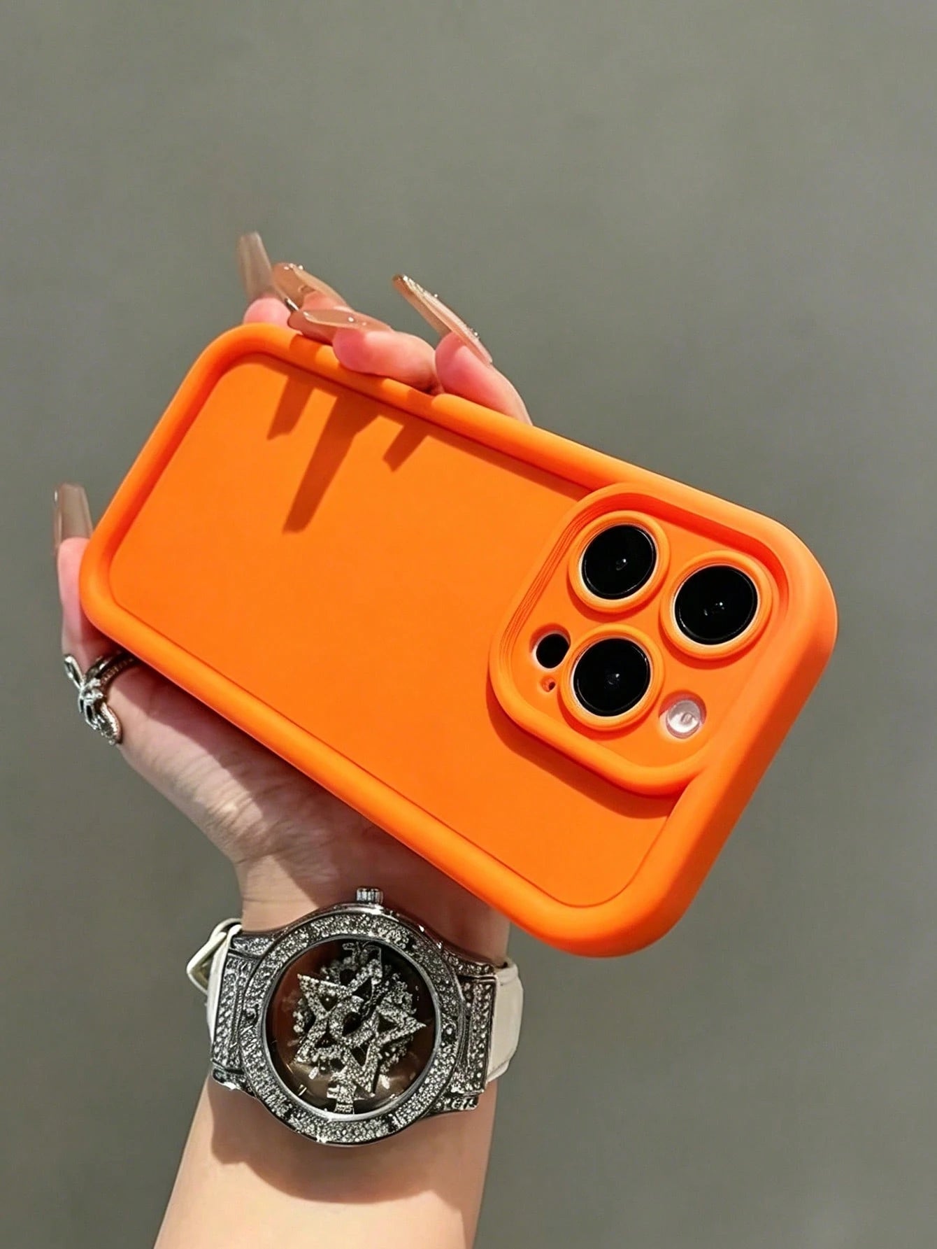 Minimalist Thick Shock-Absorbing Orange Phone Case, Compatible With IPhone 17/17Pro/17promax/16 Pro Max/16/16 Pro/16 Plus/16E/15/15 Plus/15 Pro/15 Pro Max/11/12/13/14 Pro Max/XS/XR/11 Pro/11 Pro Max/1