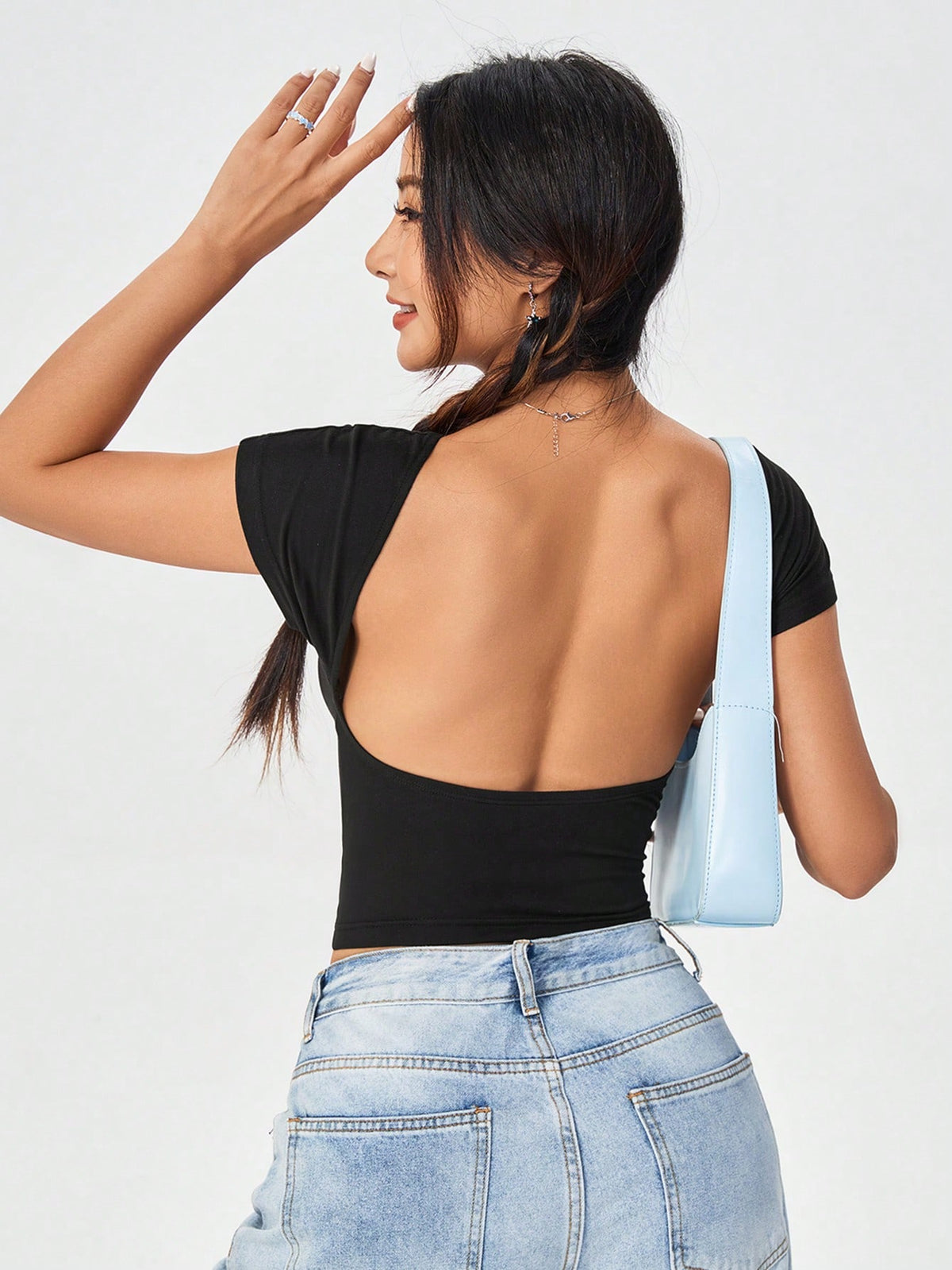 MOD Sexy Casual Minimalist Solid Color Off Shoulder Short Sleeve Backless Fitted Women T-Shirts, Suitable For Summer Suitable For Going Out