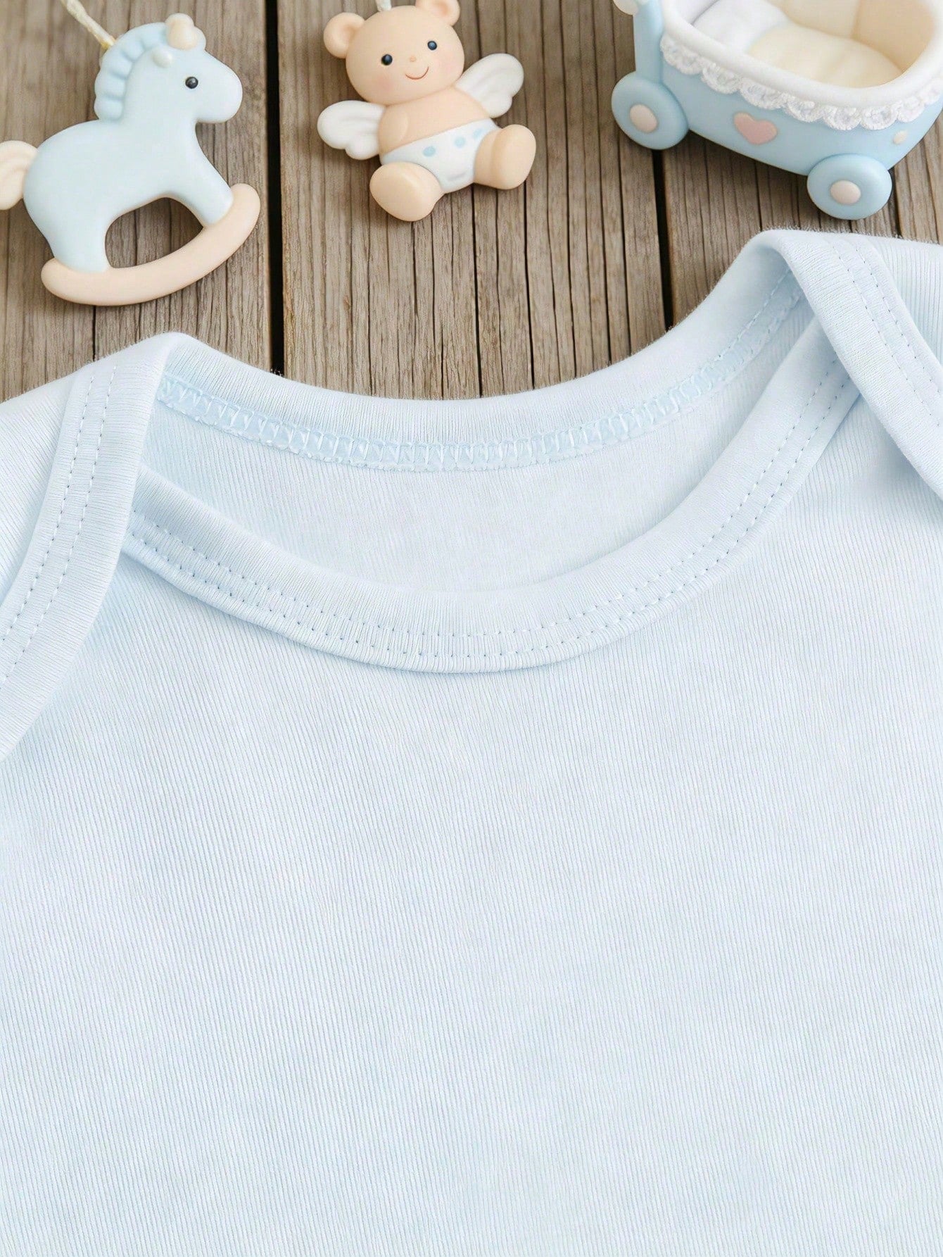 My Great-Grandmother Really Liked This Adorable Seasonal Baby Set. It Is Breathable And Suitable For Outdoor Wear. It Was Designed For Twin Babies.