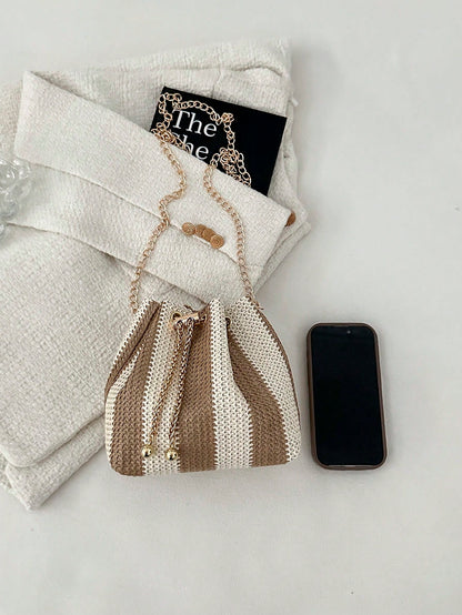New Fashion Straw Crossbody Bag With Metal Chain, Women Lightweight Minimalist Chic Metal Lock Clasp Straw Shoulder Bag, Perfect For Beach Vacation, Travel, Shopping, And Vacation Essentials, Eye-Catc