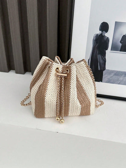 New Fashion Straw Crossbody Bag With Metal Chain, Women Lightweight Minimalist Chic Metal Lock Clasp Straw Shoulder Bag, Perfect For Beach Vacation, Travel, Shopping, And Vacation Essentials, Eye-Catc
