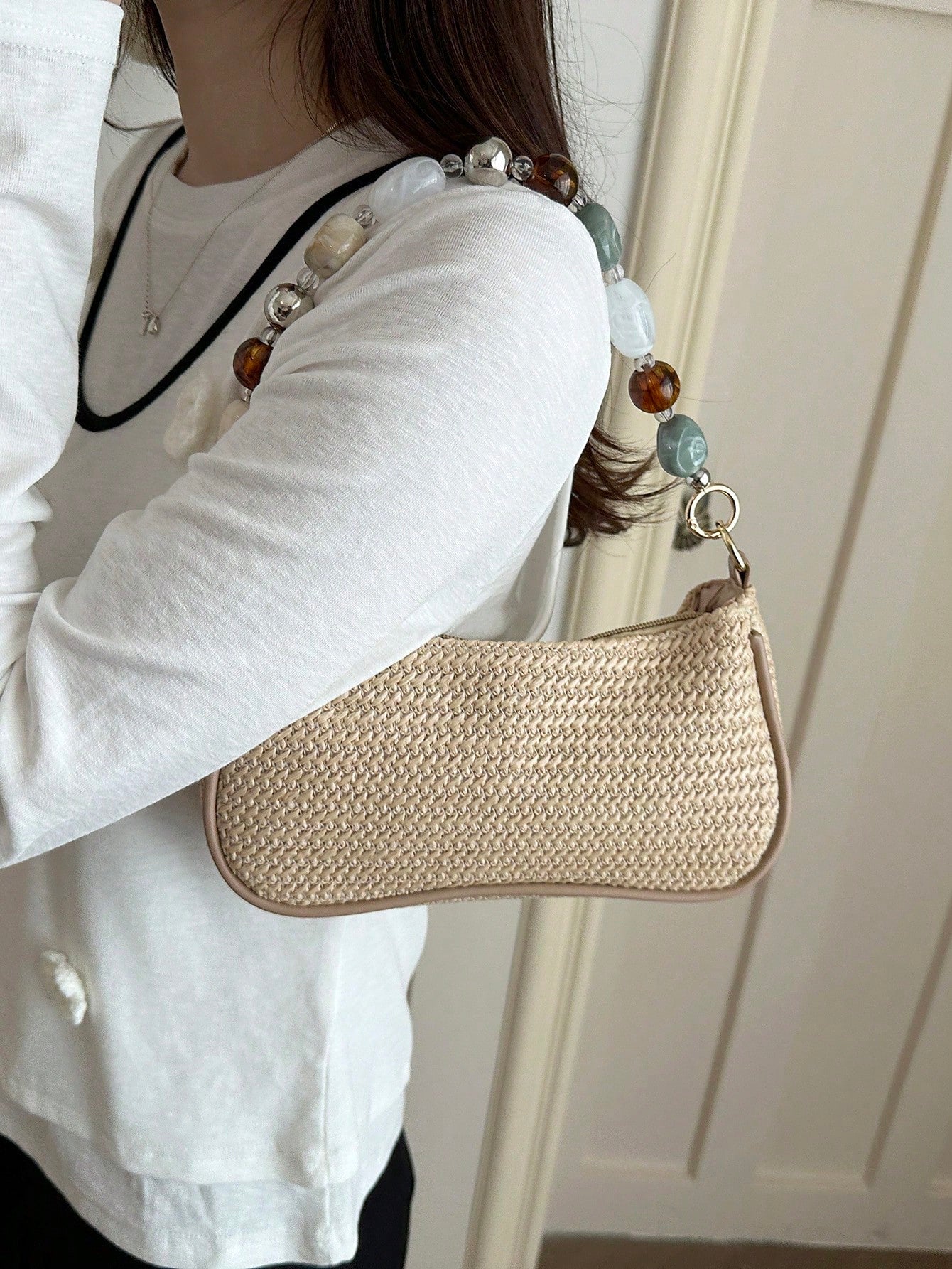 New Retro Fashion Straw Bag, Personalized Beaded Chain, Zipper Opening, Lightweight Minimalist, Small Capacity Shoulder/Underarm Bag. Suitable For Women's Daily Life, Casual, Commuting, Vacation And S